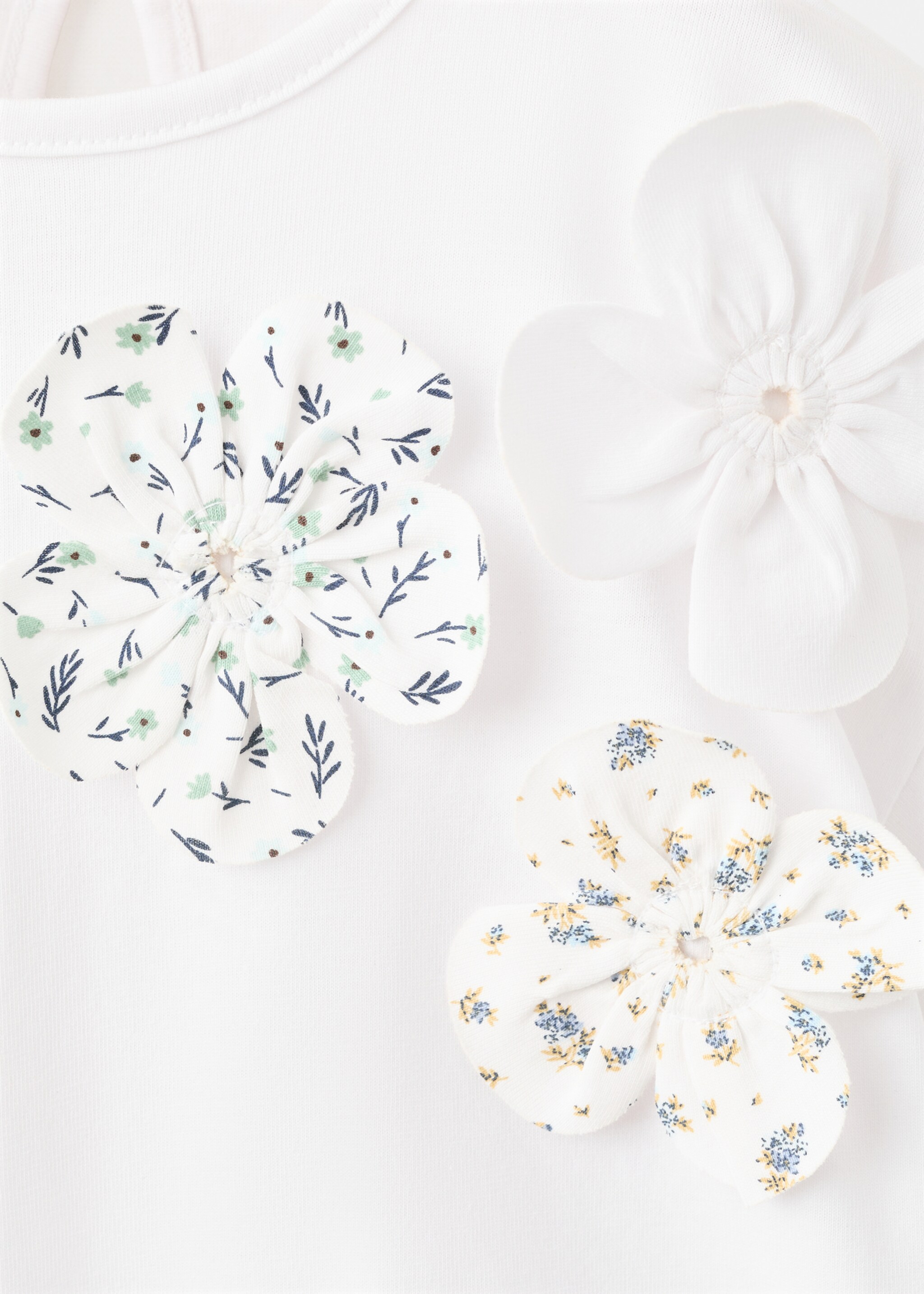 Cotton flower T-shirt - Details of the article 8, Off White. Ref: 27036342-00.