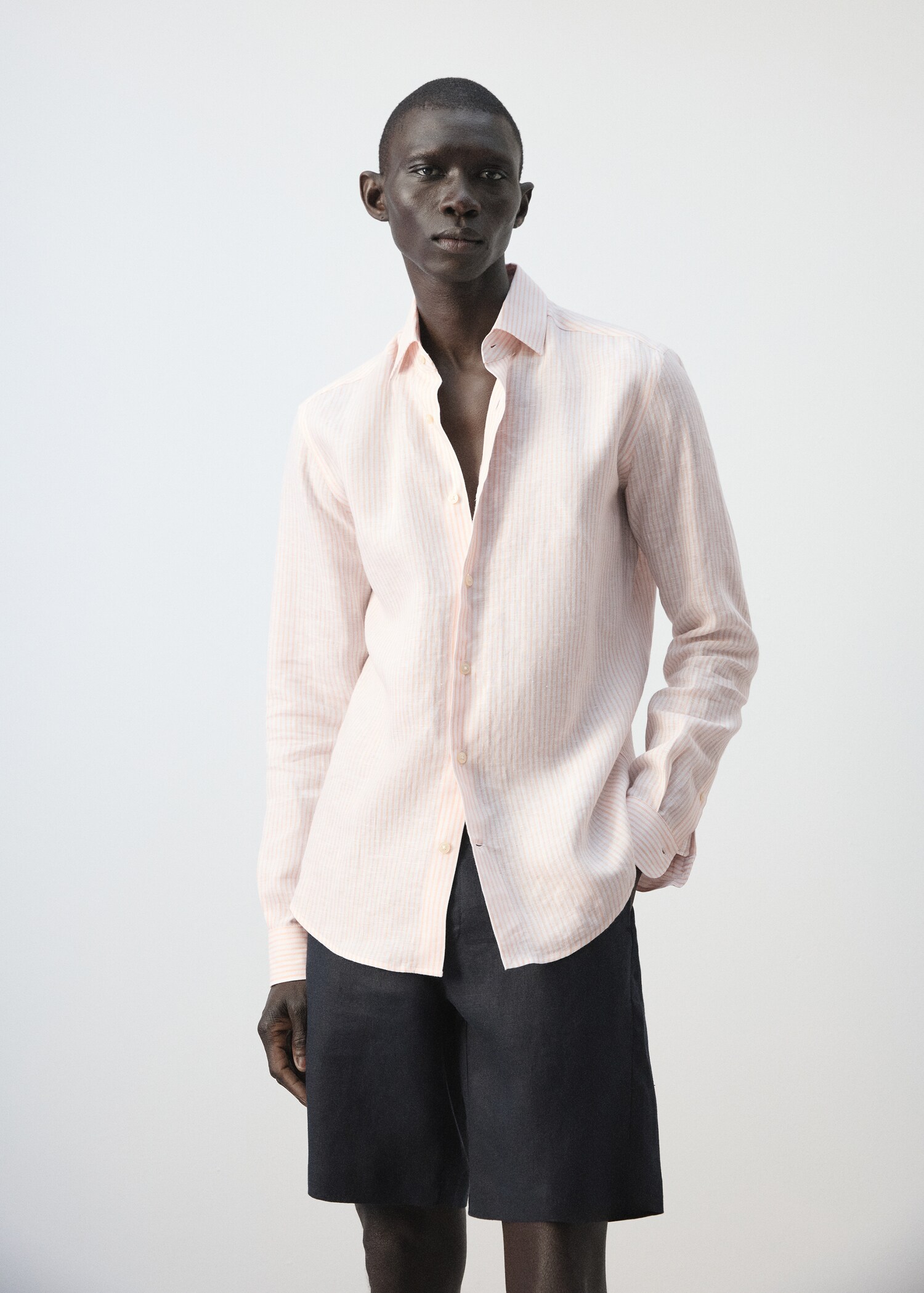 قميص سليم فيت 100% كتان بخطوط - رؤية وسط