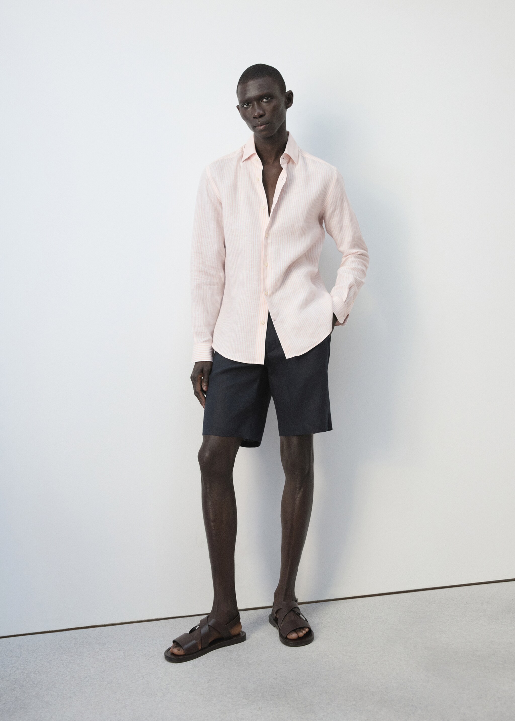 قميص سليم فيت 100% كتان بخطوط - تفاصيل المنتج 6, وردي فاتح. Ref: 27036711-00.