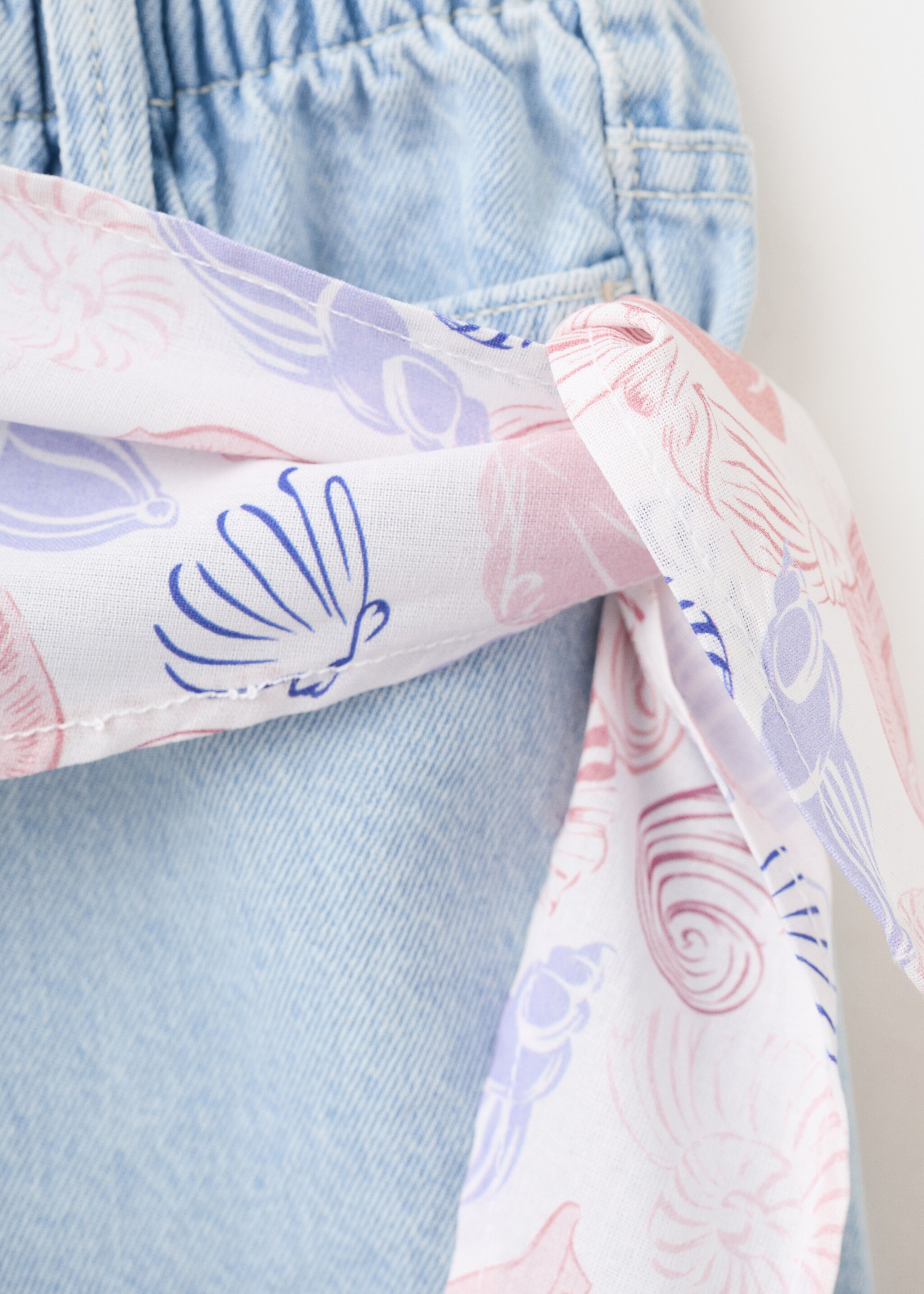 Scarf detail shorts - Details of the article 0, Light Blue. Ref: 27036732-00.