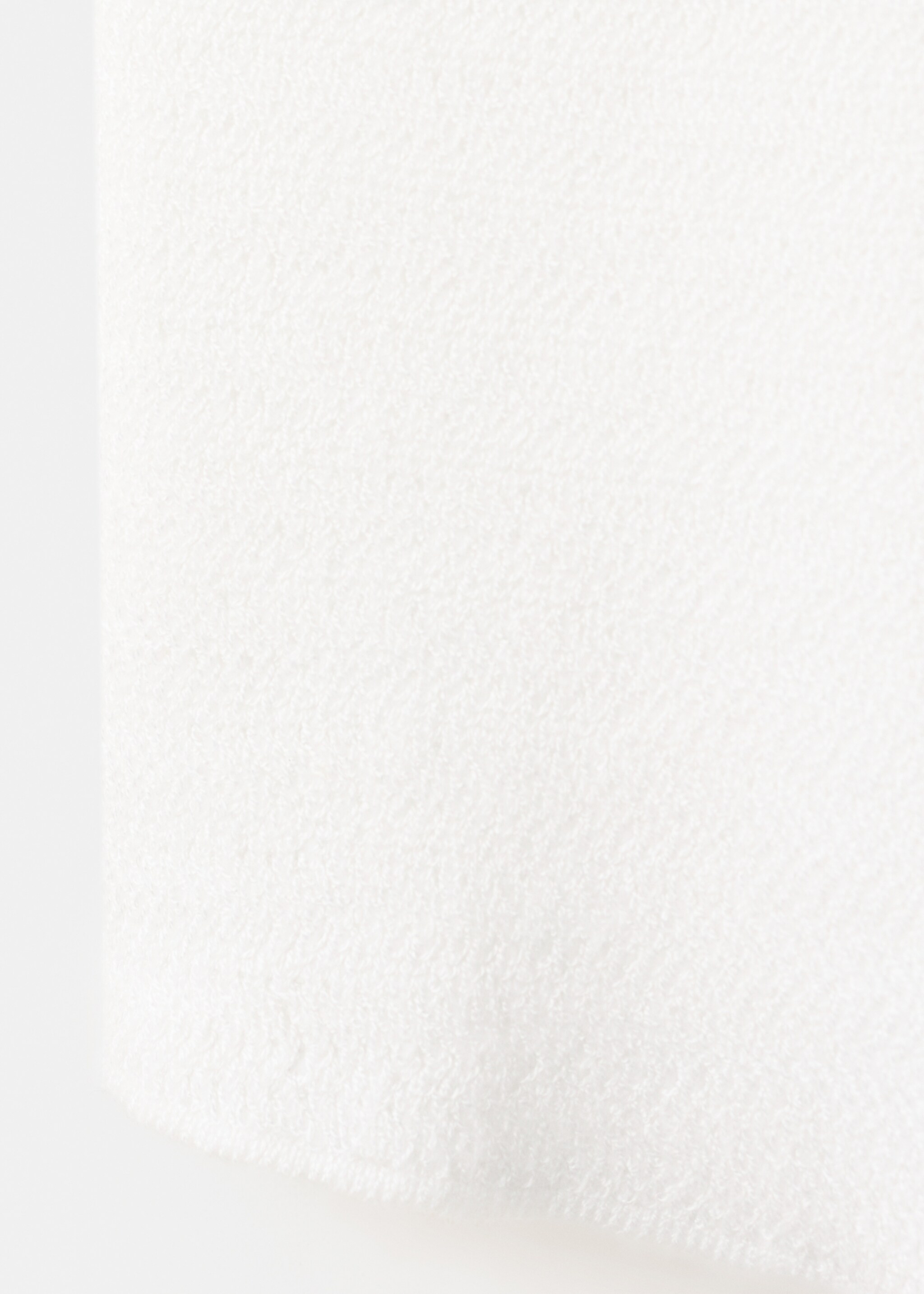 Floaty top with hook-and-eye fastening - Details of the article 0, White. Ref: 27037138-00.