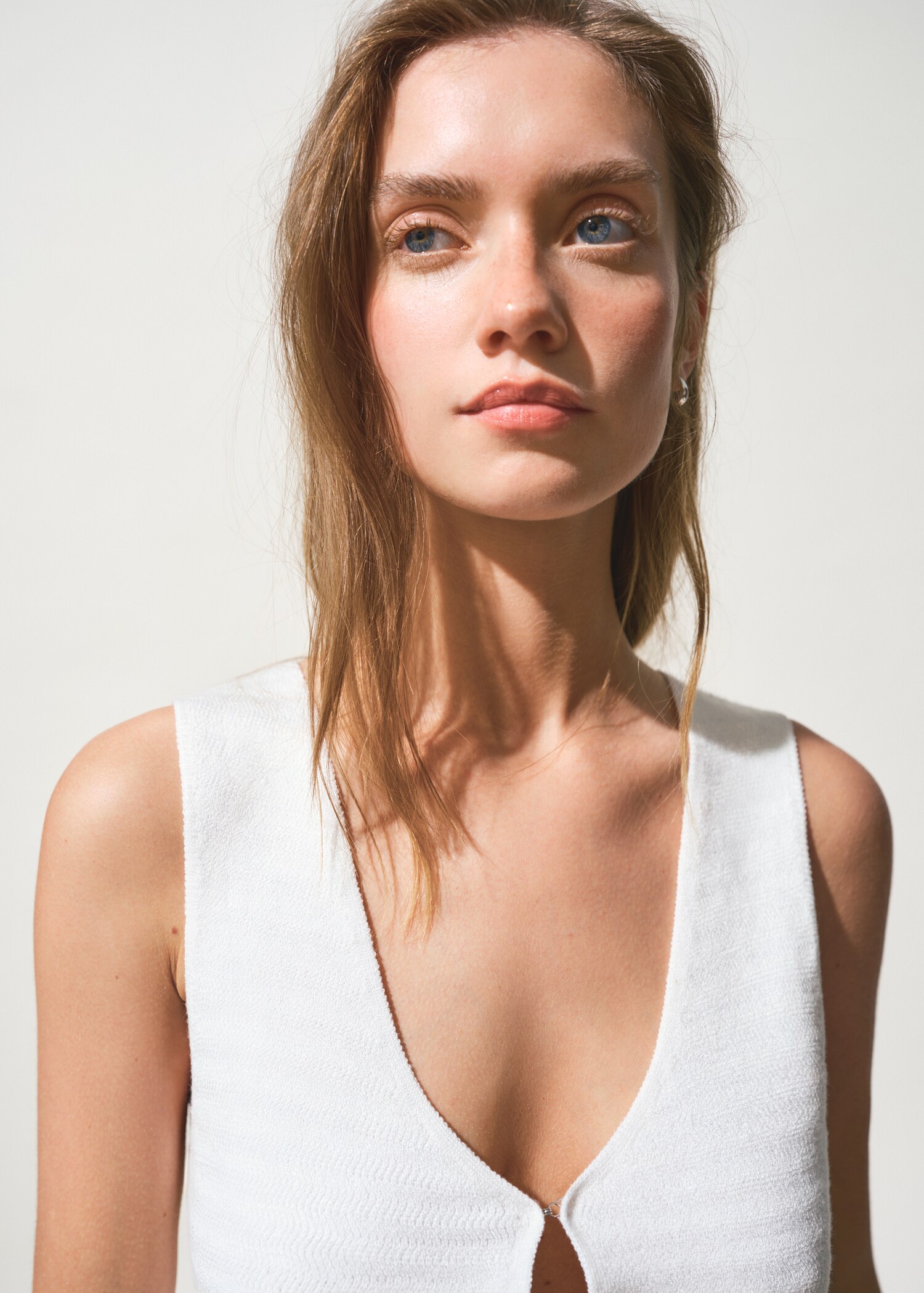 Haut fluide avec fermeture à crochets - Détail de l'article 1