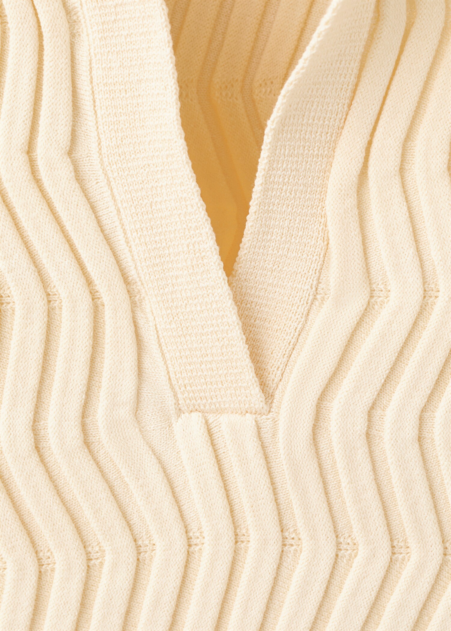 Knitted polo-neck sweater - Details of the article 0