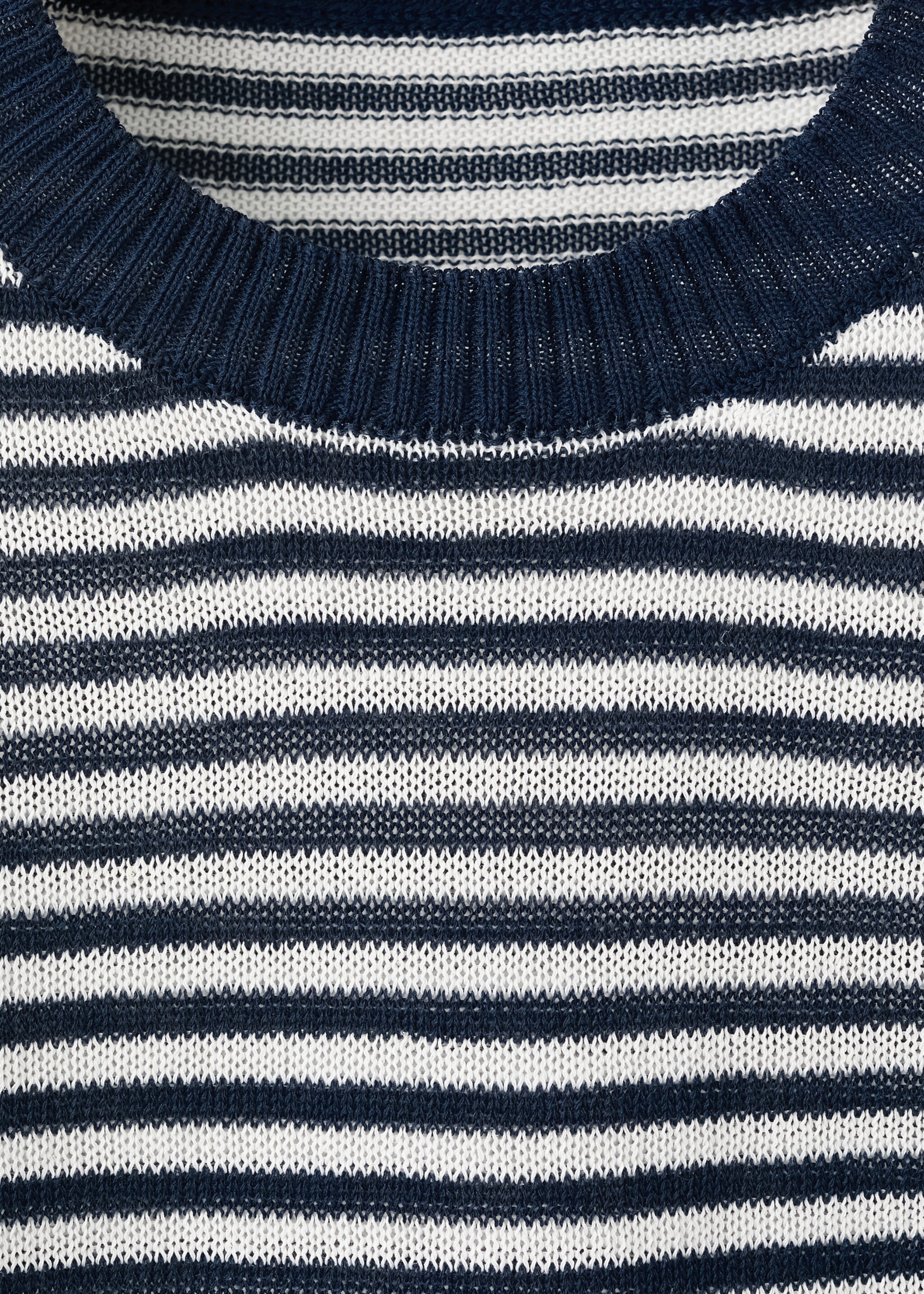 Crop striped sweater - Details of the article 0, Dark Navy. Ref: 27037143-00.