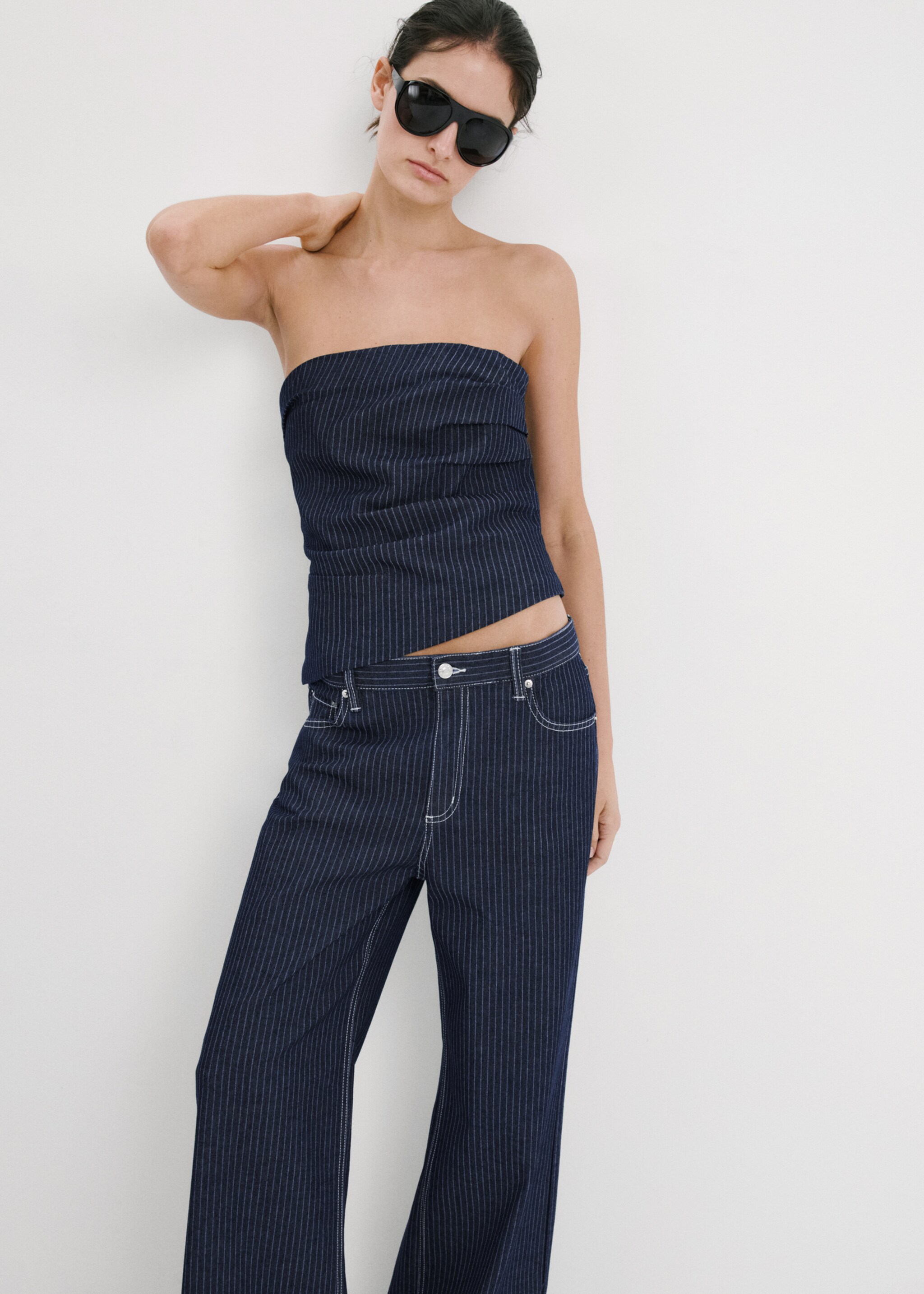 Straight striped jeans - Details of the article 1, Indigo Blue. Ref: 27037150-00.