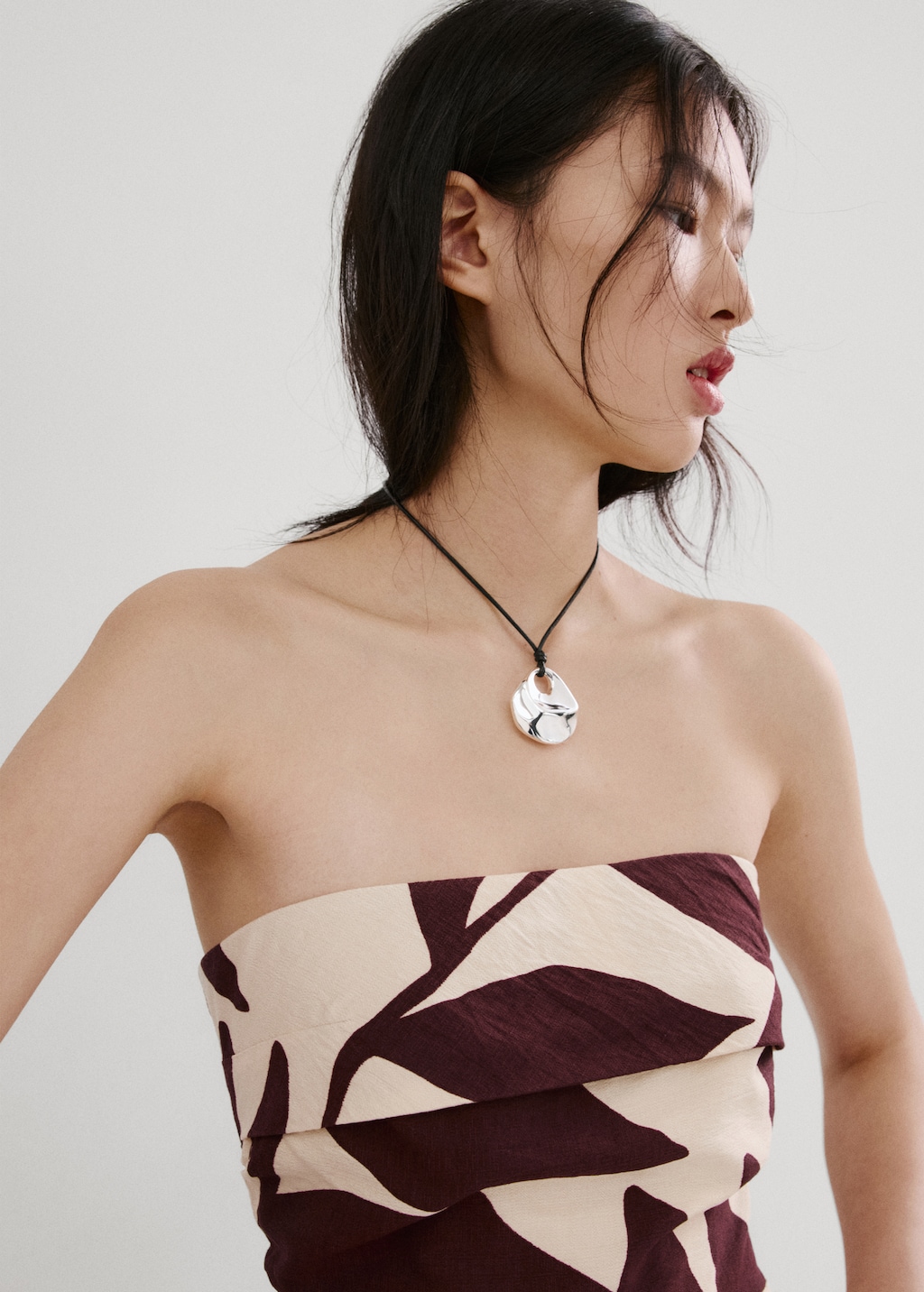 Printed strapless jumpsuit - image 3