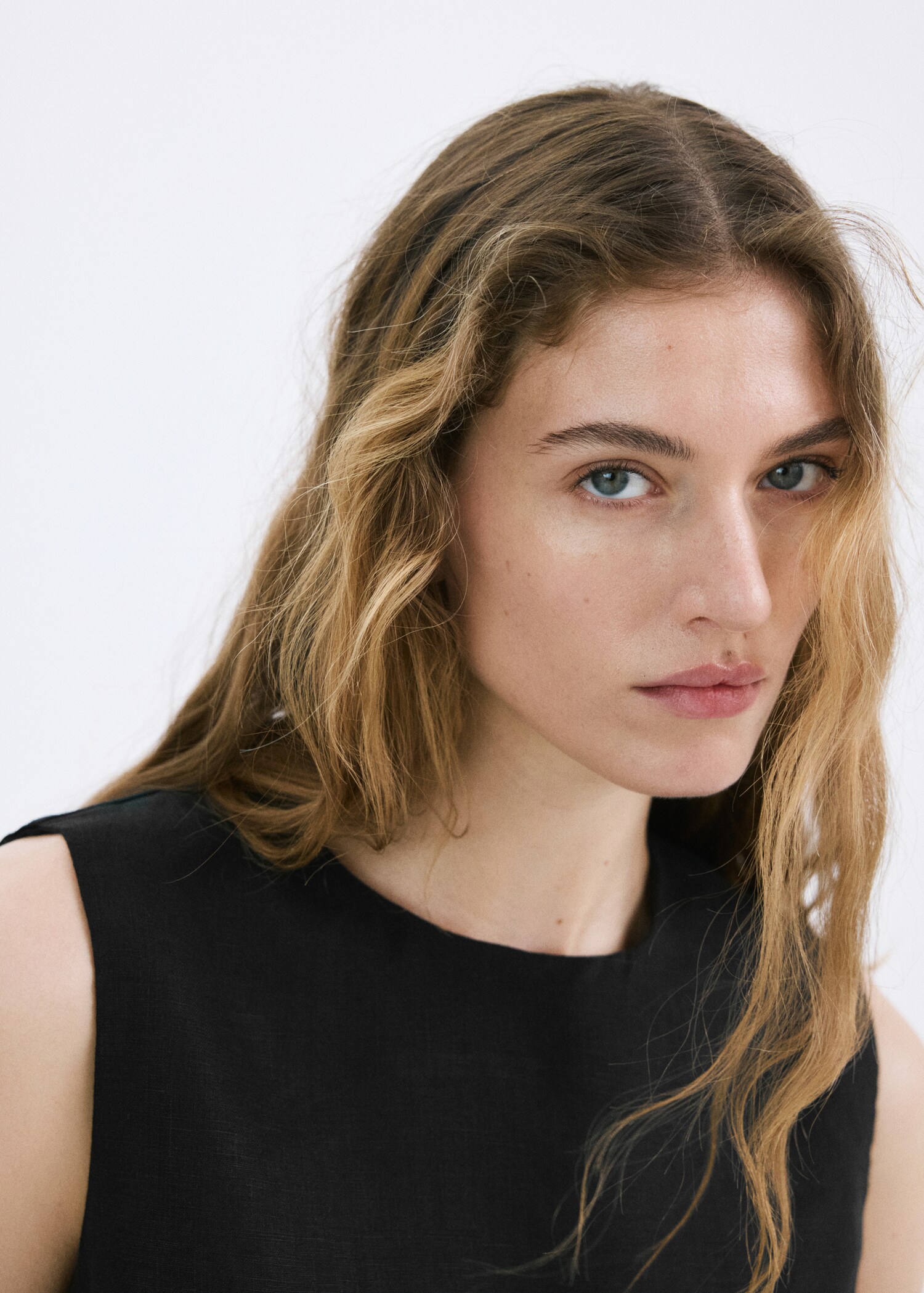 100% linen crop top - Details of the article 1