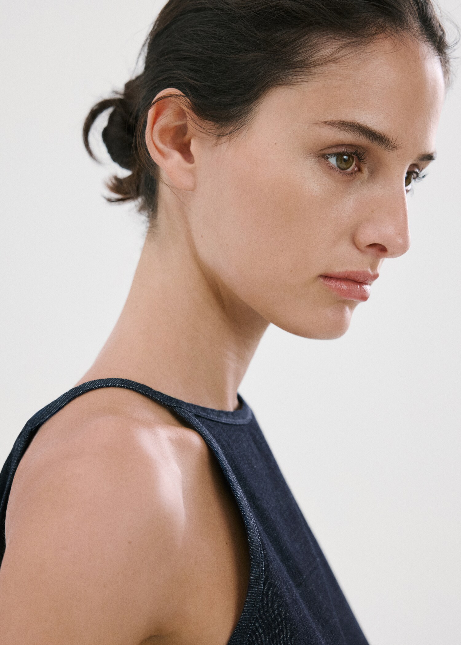 Halter neck denim top - Details of the article 1