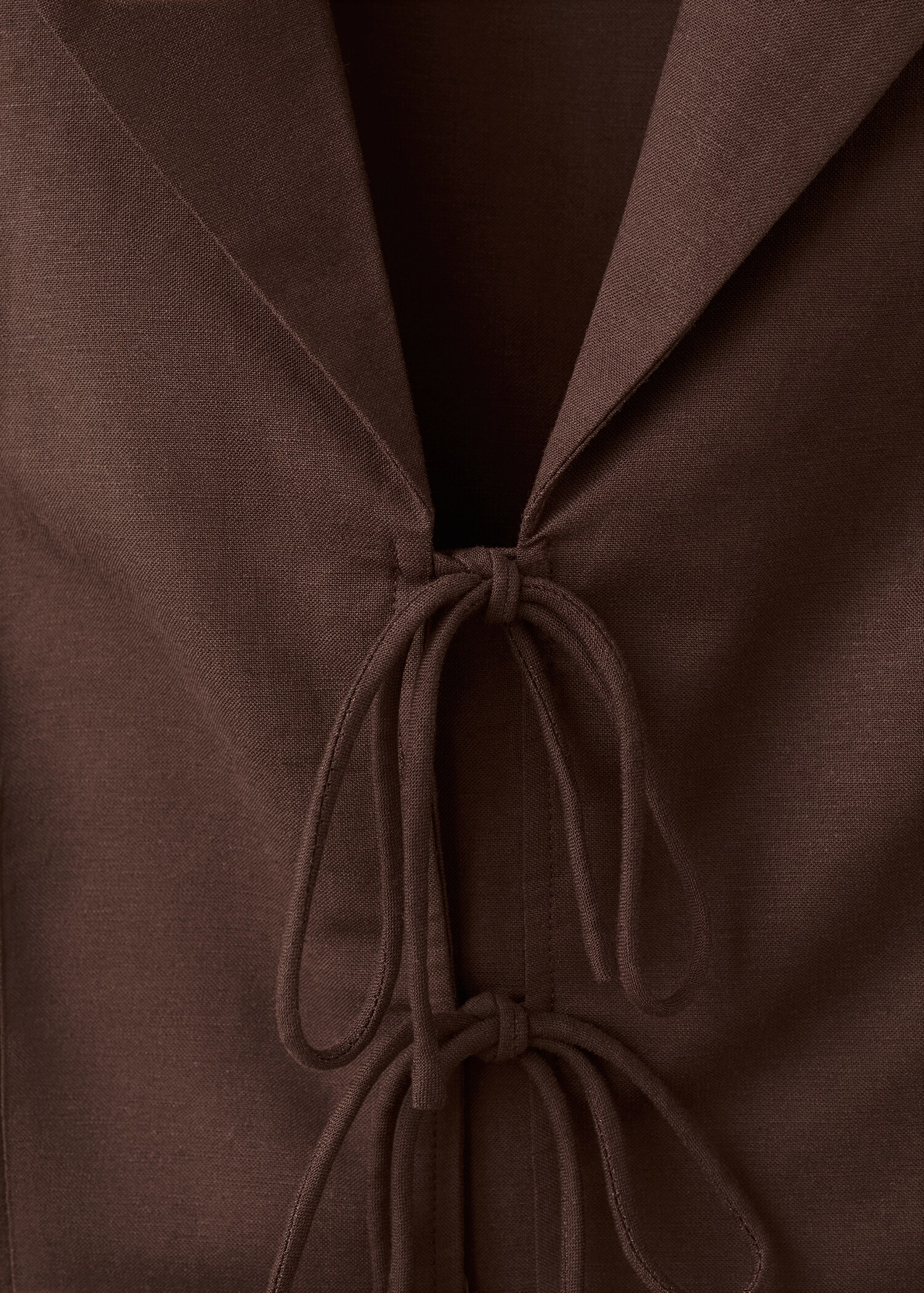 Débardeur à bretelles avec nœuds - Détail de l'article 0