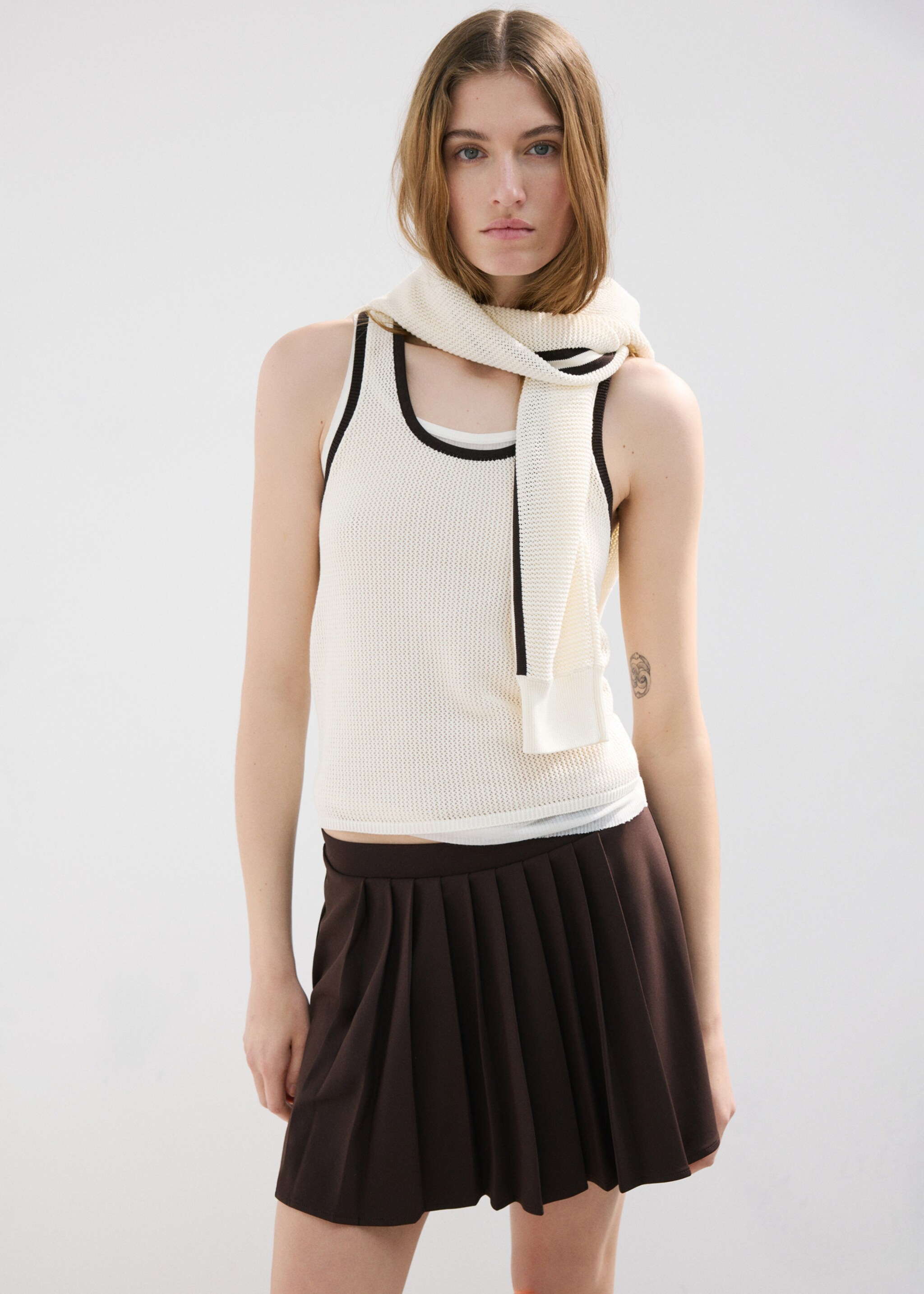 Contrast trim strap top - Medium plane, Ecru. Ref: 27037163-00.