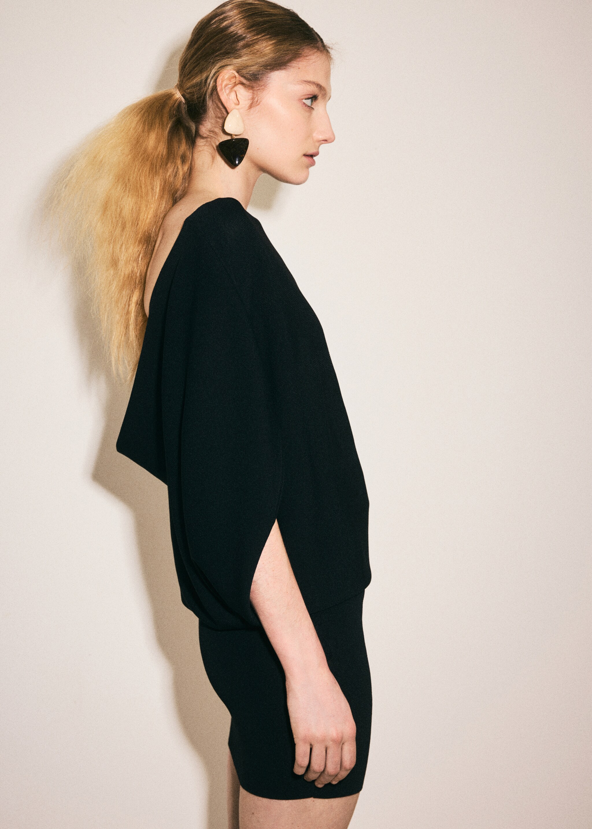 فستان جيرسي ضيق - رؤية وسط, أسود. Ref: 27037166-00.