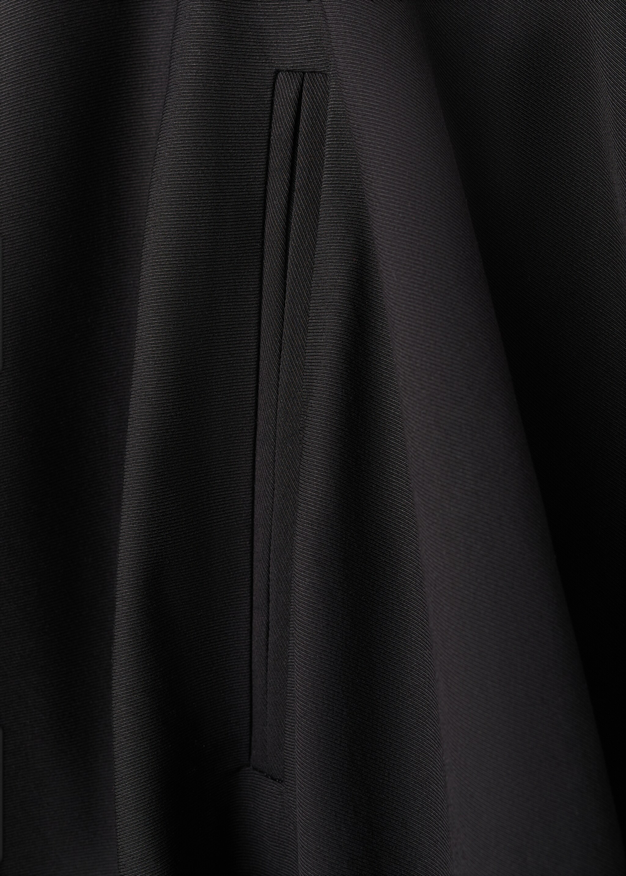 Asymmetric A-line skirt - Details of the article 0, Black. Ref: 27037783-00.
