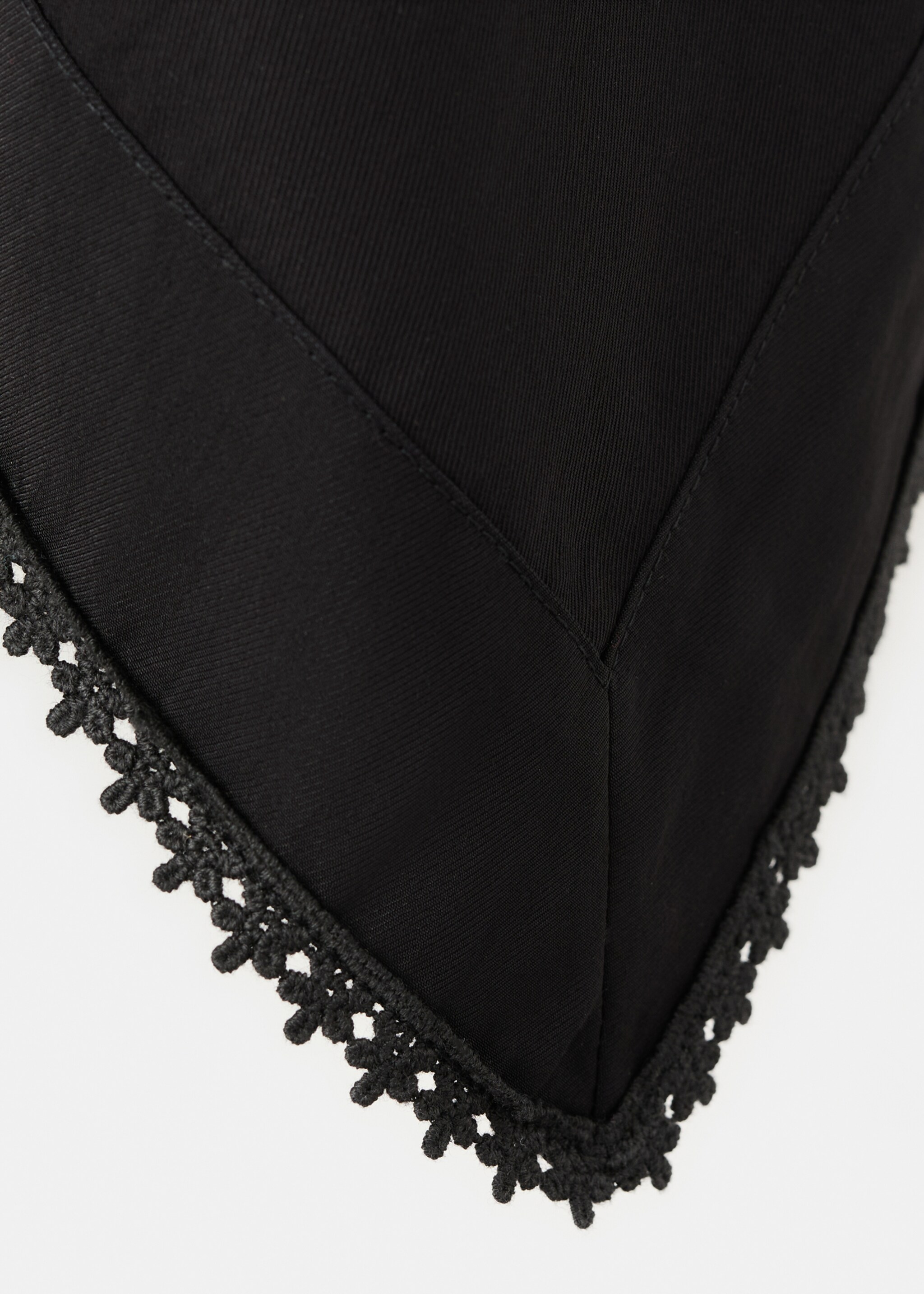 Asymmetric A-line skirt - Details of the article 8, Black. Ref: 27037783-00.