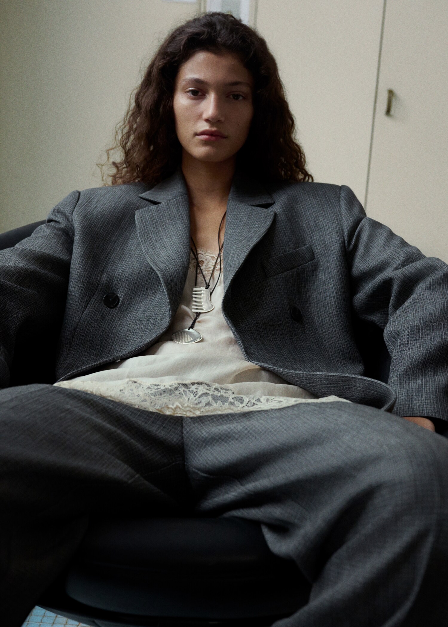 Двубортный костюмный пиджак с меланжевым эффектом - Деталь изделия 1