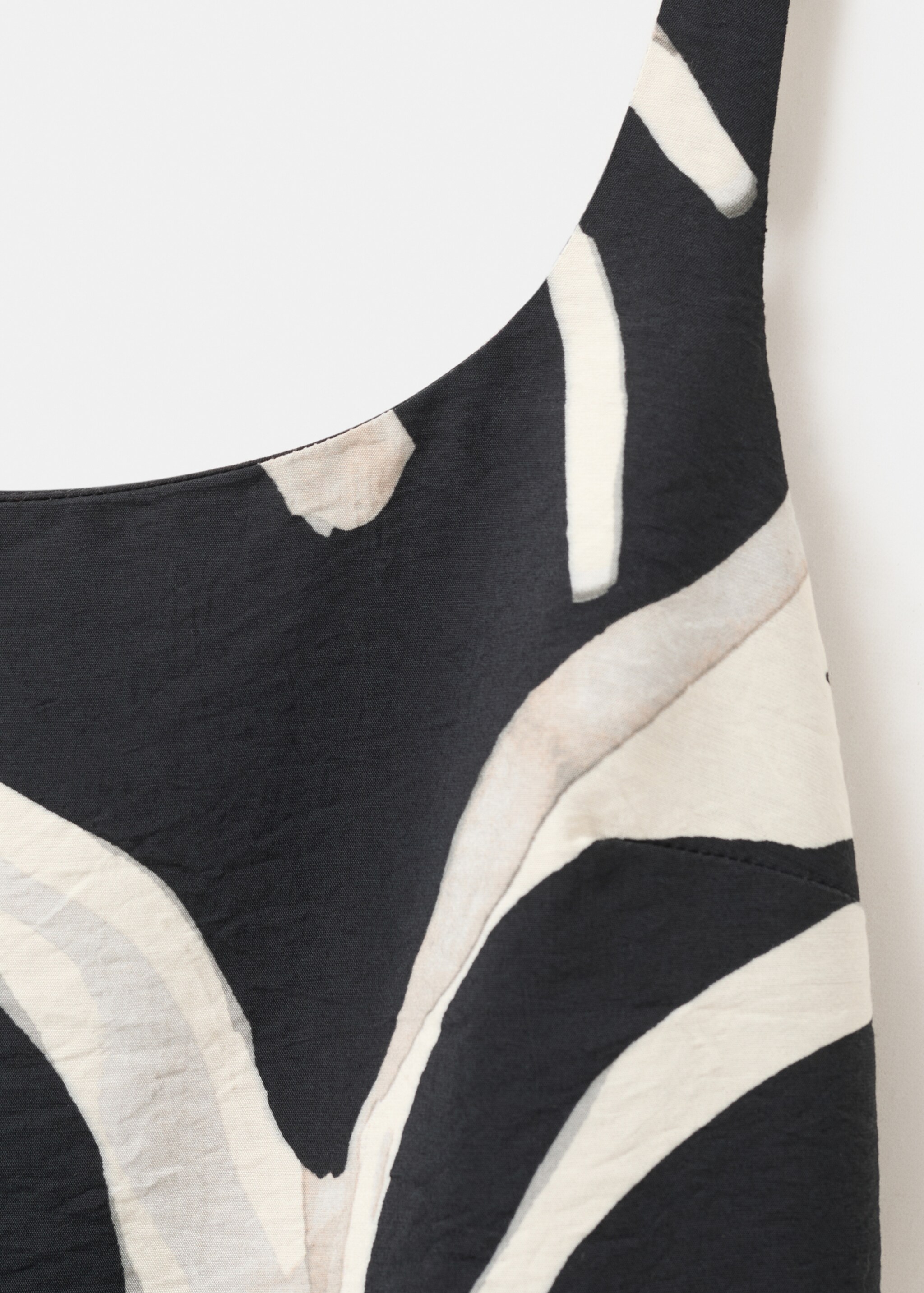 Short zebra print dress - Details of the article 0, Black. Ref: 27037803-00.