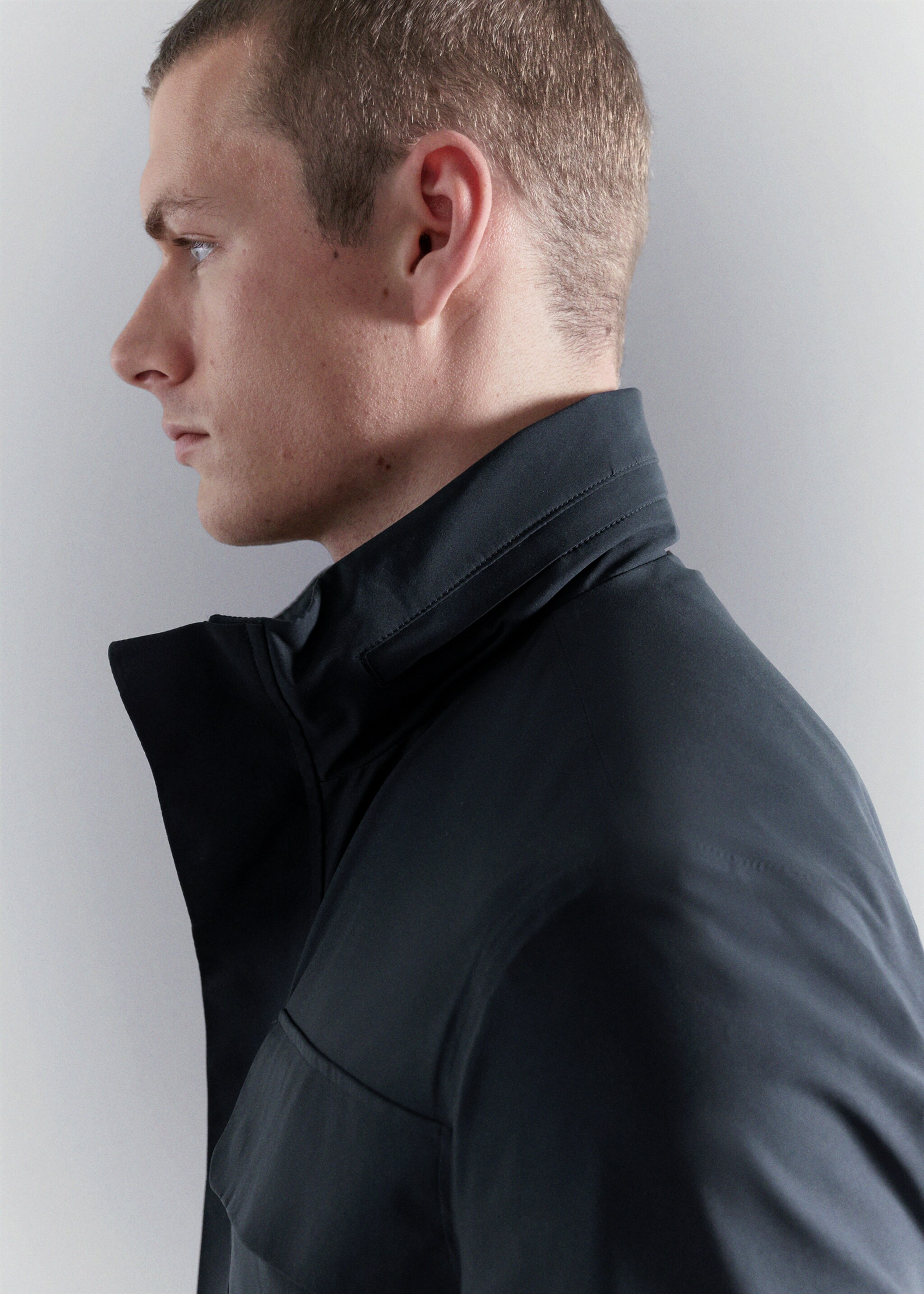 Veste water repellent Thermolite® - Détail de l'article 1, Bleu marine. Ref: 27037895-00.