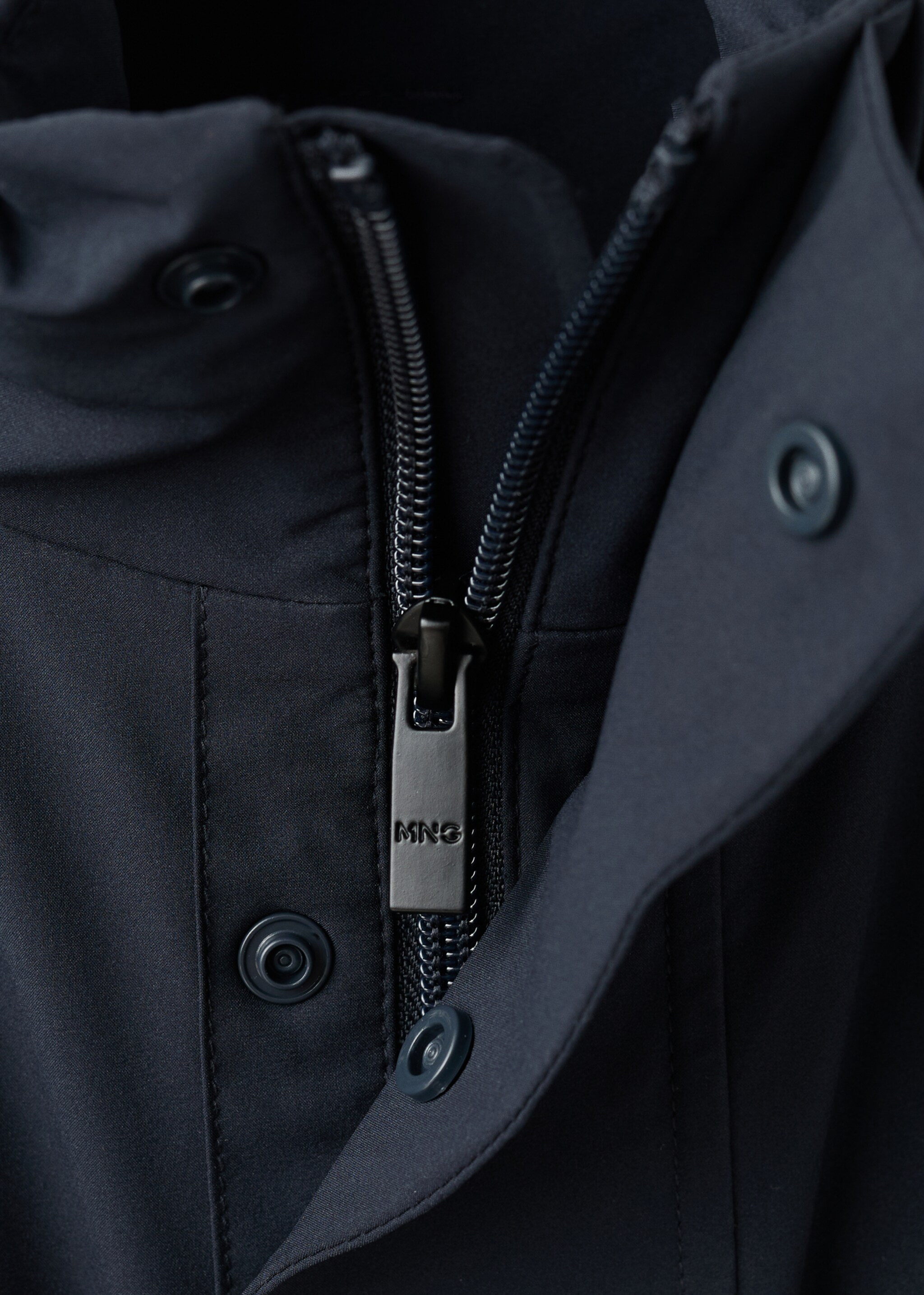Water-repellent Thermolite® jacket - Details of the article 8, Navy. Ref: 27037895-00.