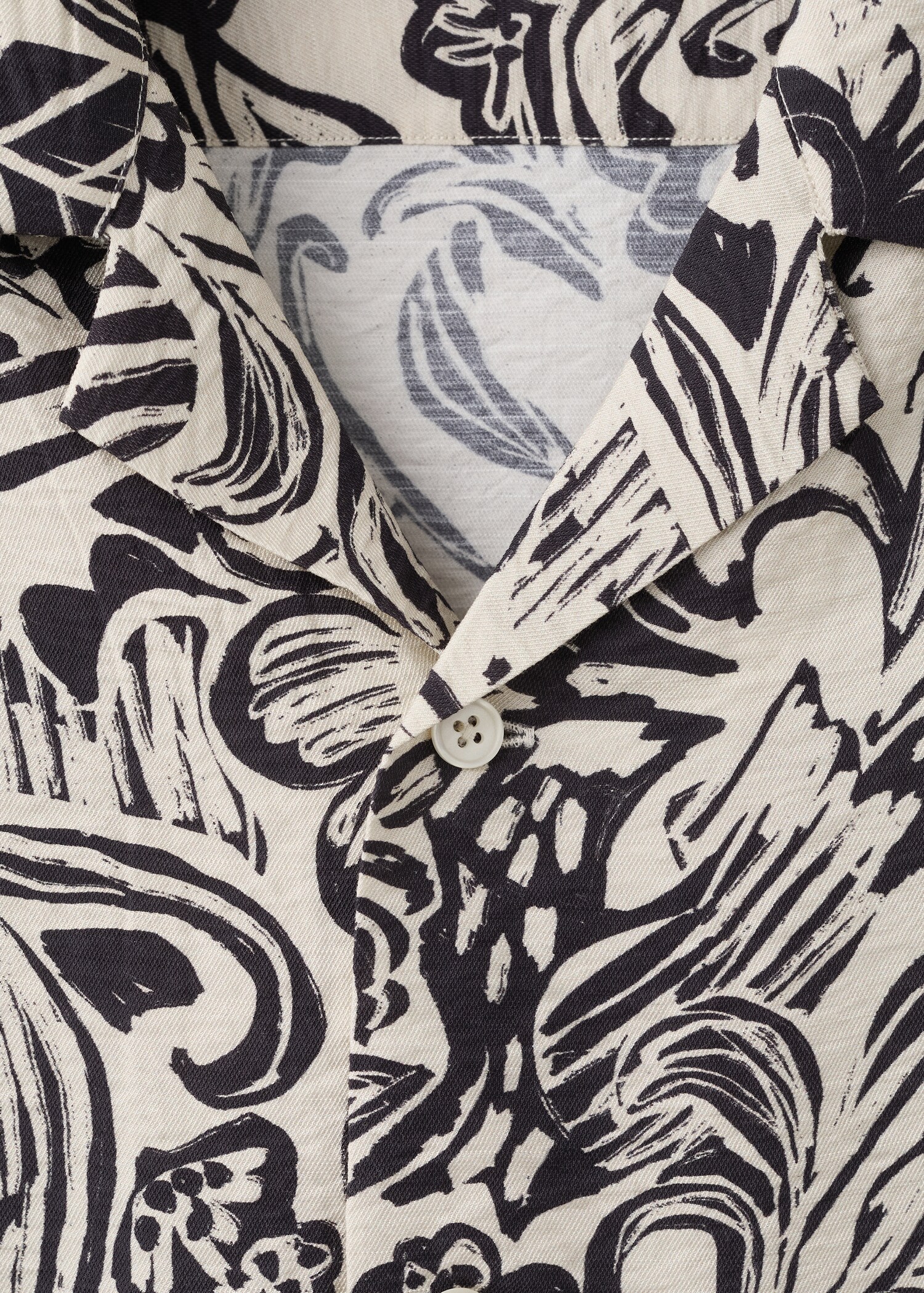 Chemise fluide imprimée col bowling - Détail de l'article 8