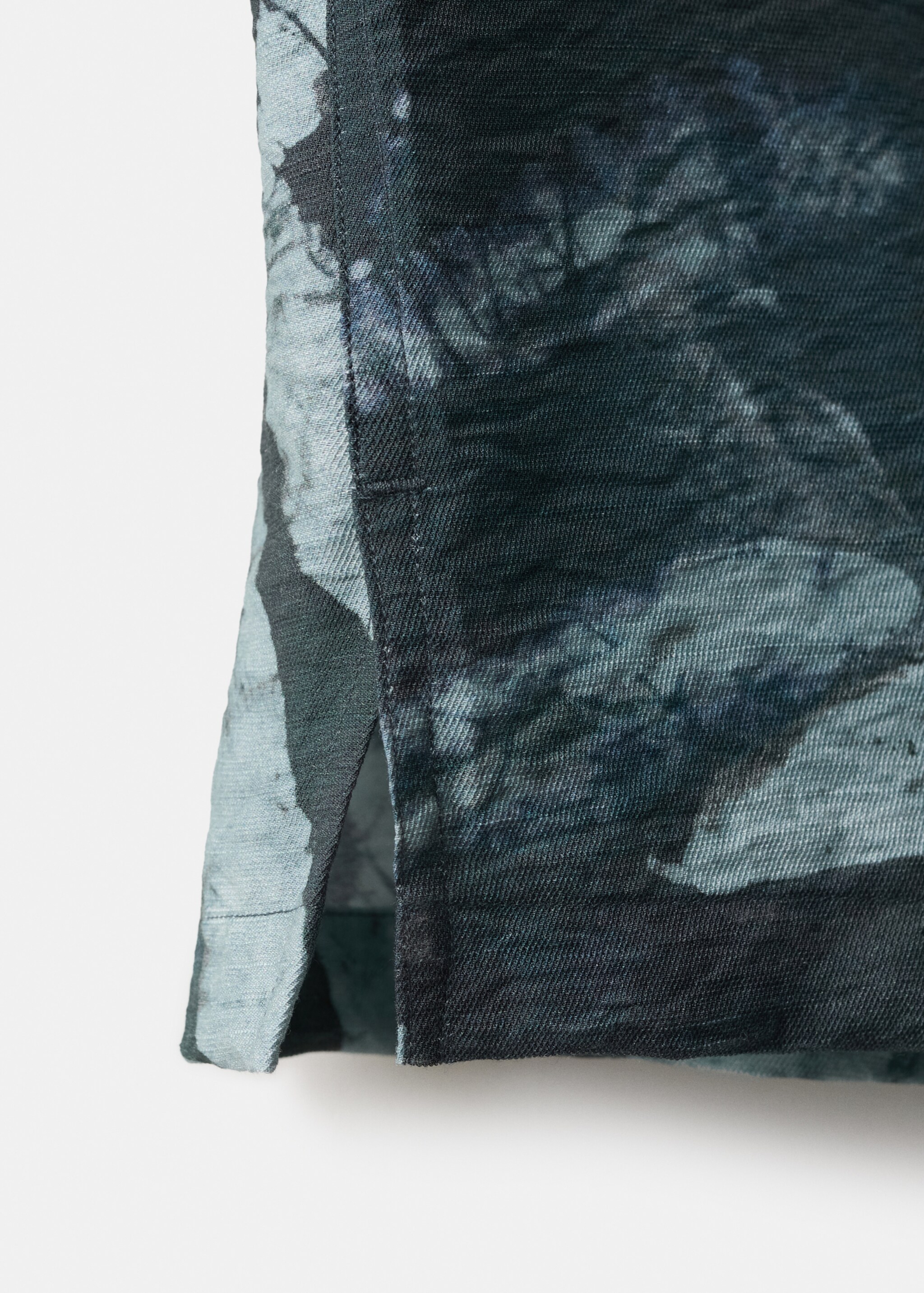 Regular-fit printed shirt - Details of the article 0, Emerald Green. Ref: 27037900-00.