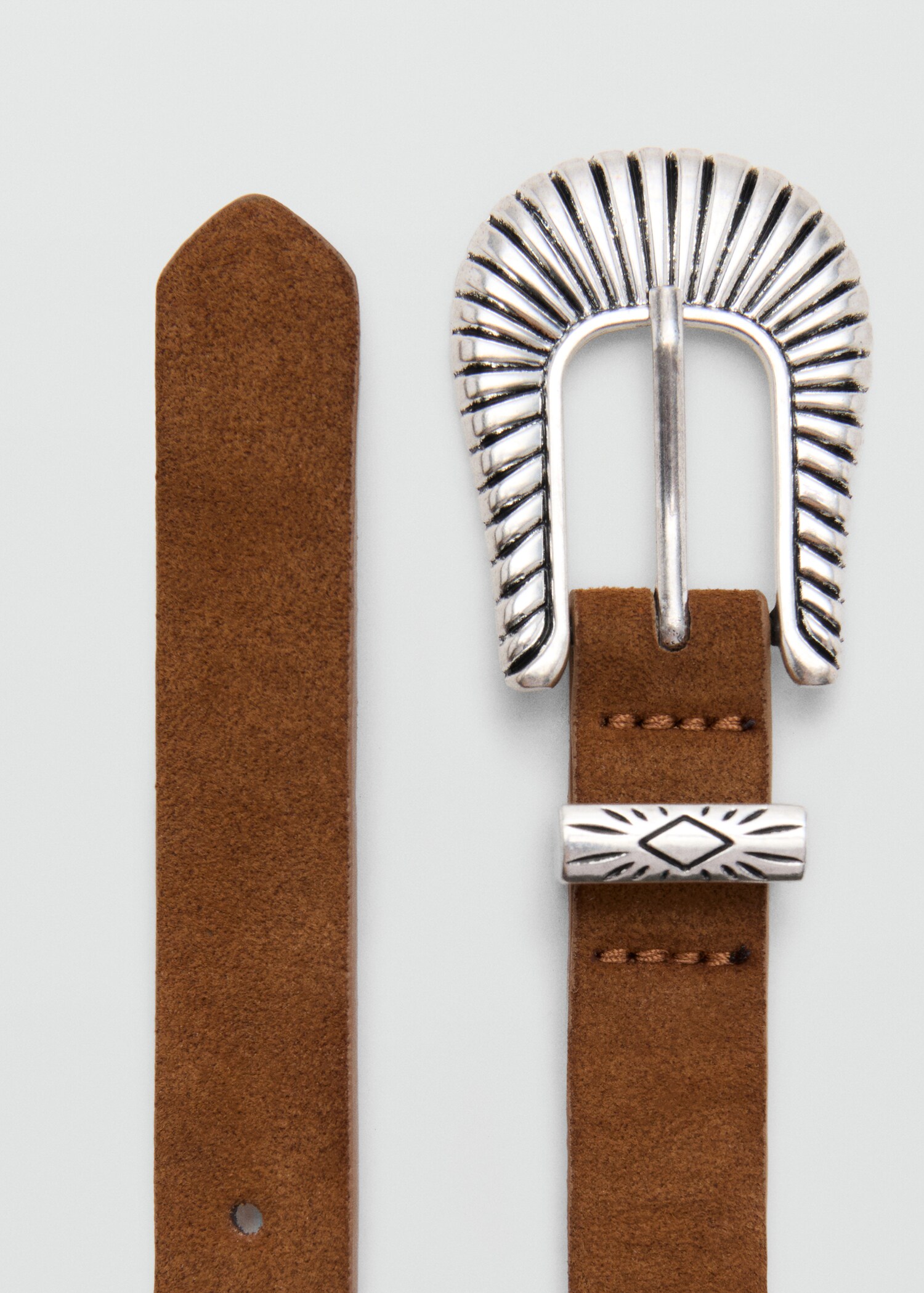 Thin belt with metal buckle - Details of the article 1