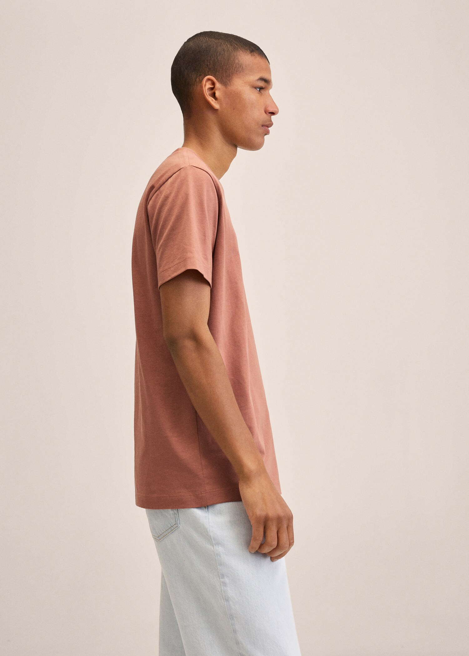 Sustainable cotton basic T-shirt - Details of the article 2