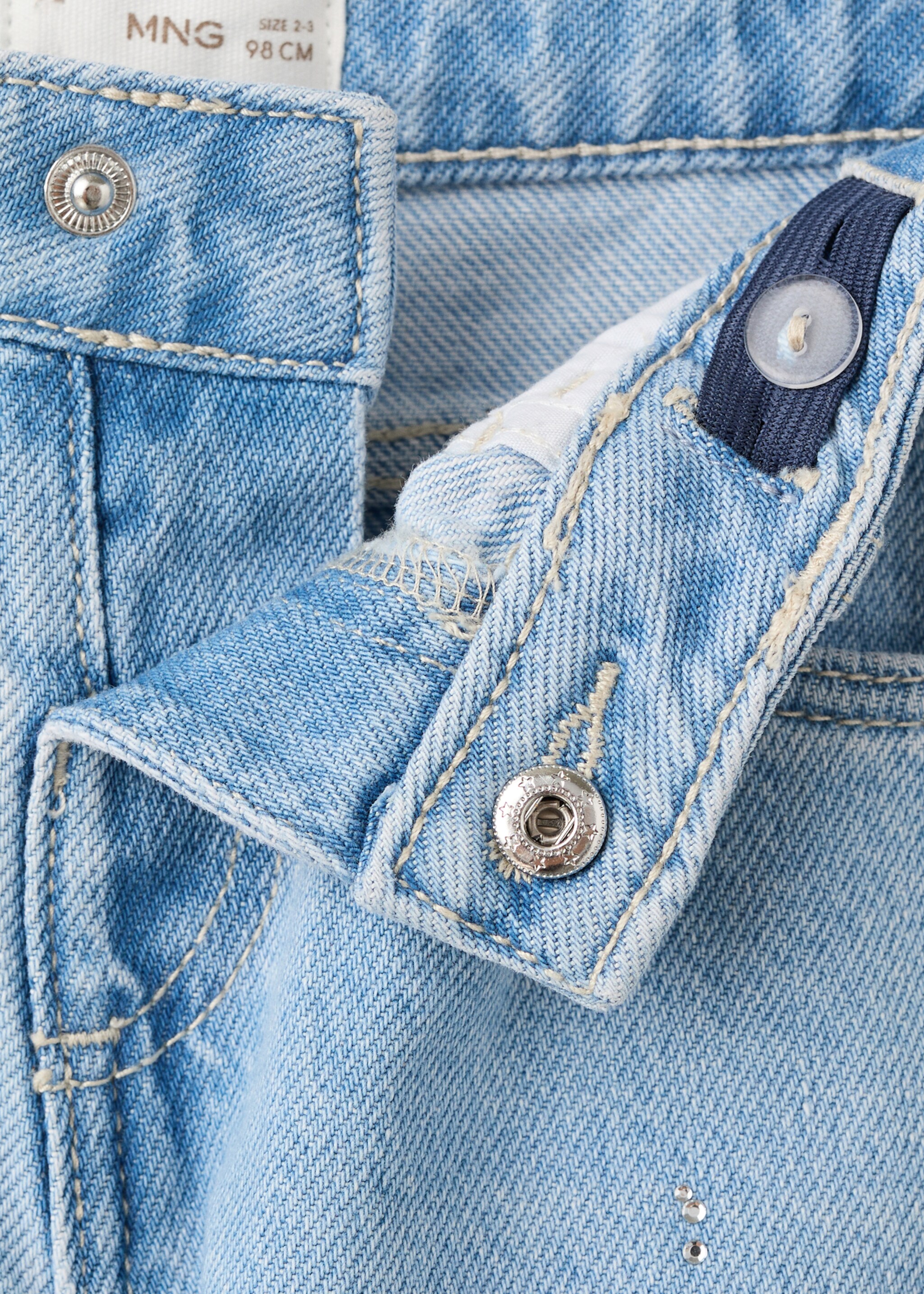 Culotte jeans with rhinestones - Details of the article 0, Medium Blue. Ref: 27041173-00.