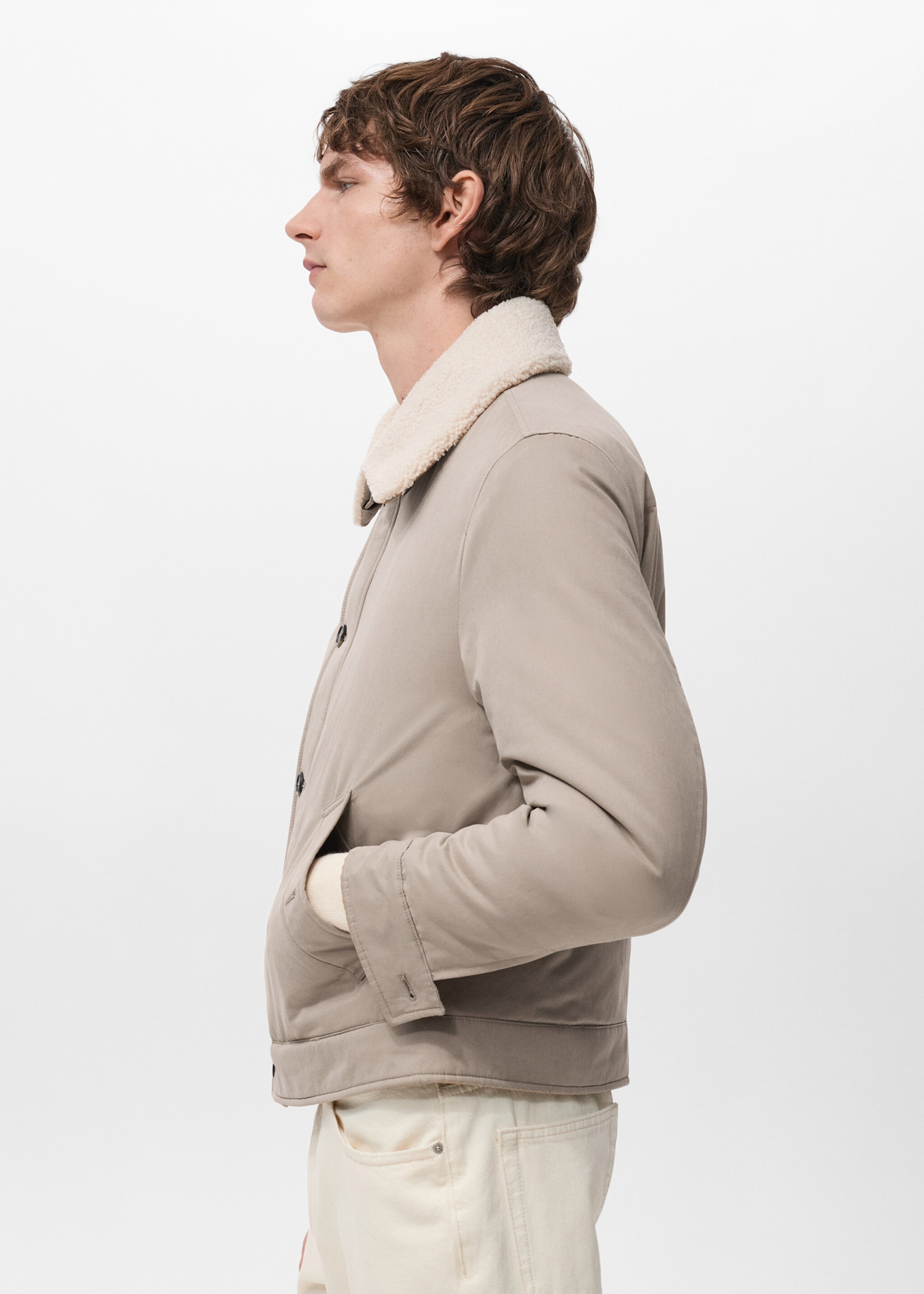 Quilted jacket with shearling-effect collar - Details of the article 2, Sand. Ref: 27041175-00.