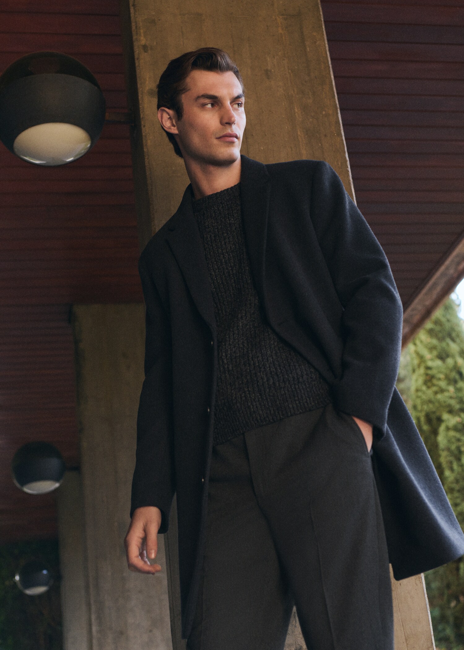 Wool coat with detachable inner collar - Details of the article 5