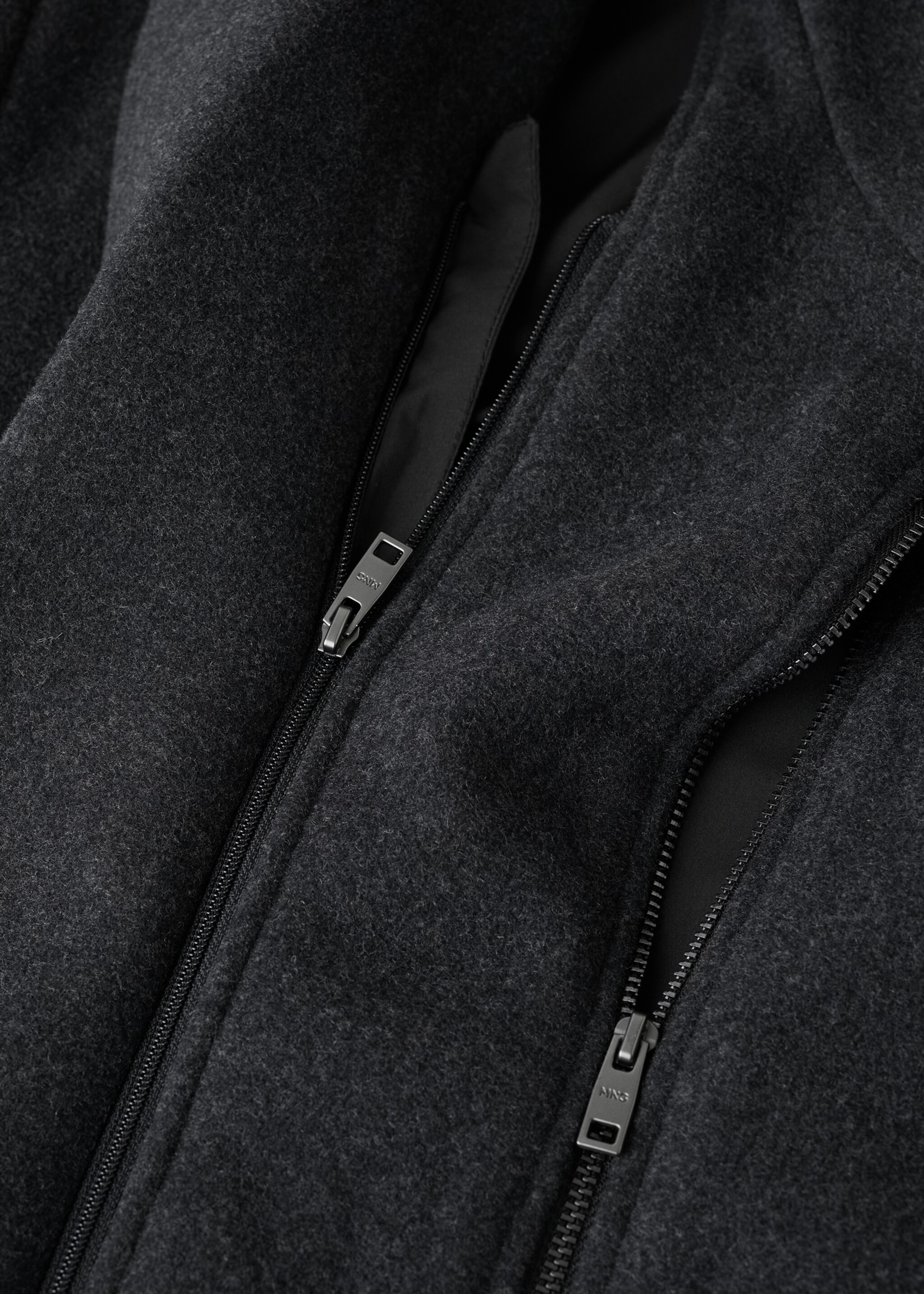 Wool Coat with Detachable Inner Collar - Details of the article 8, Dark Heather Grey. Ref: 27041179-00.