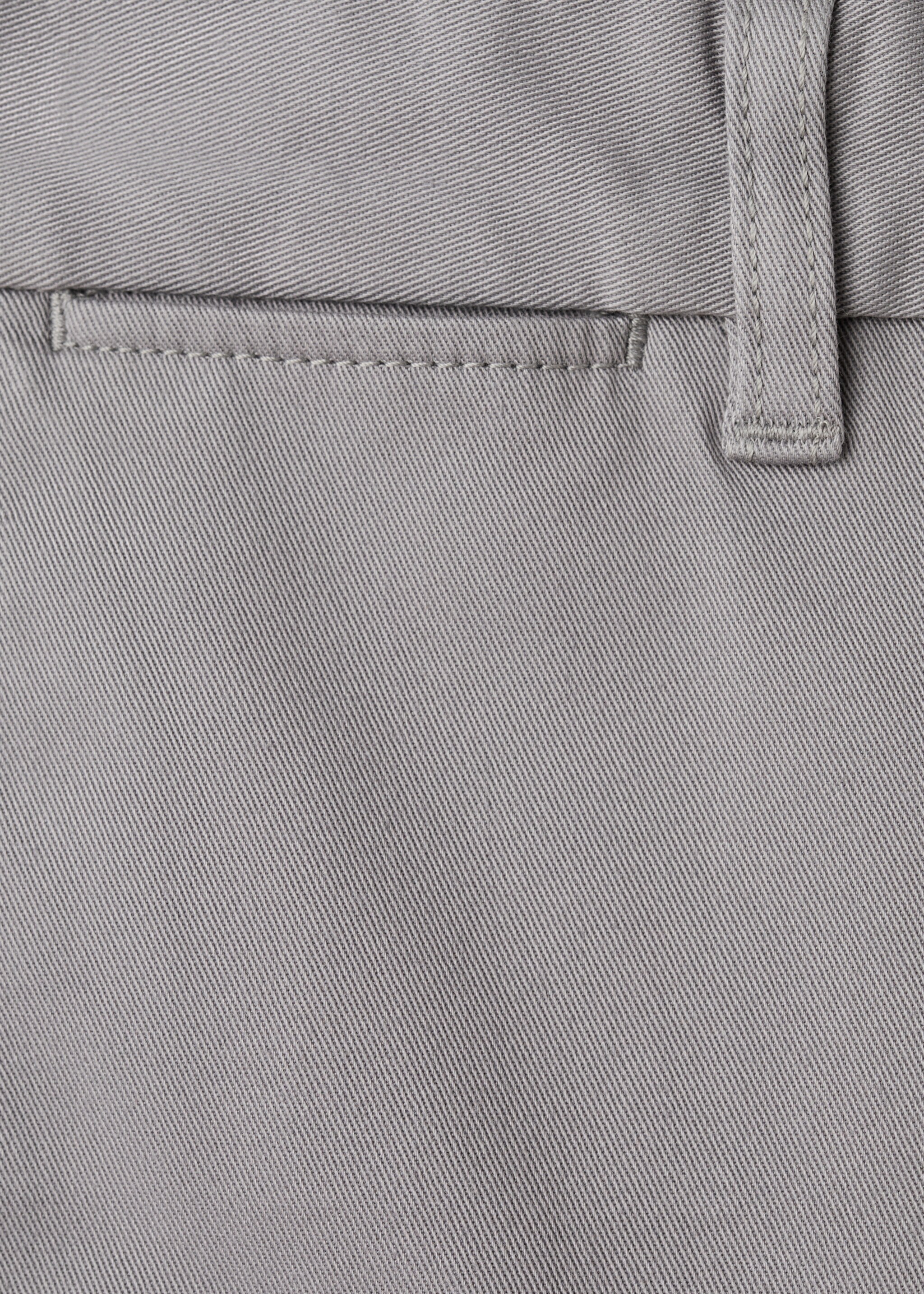 Pantalón Barna slim fit chino sarga - Detalle del artículo 0, Gris claro vigoré. Ref: 27041187-00.