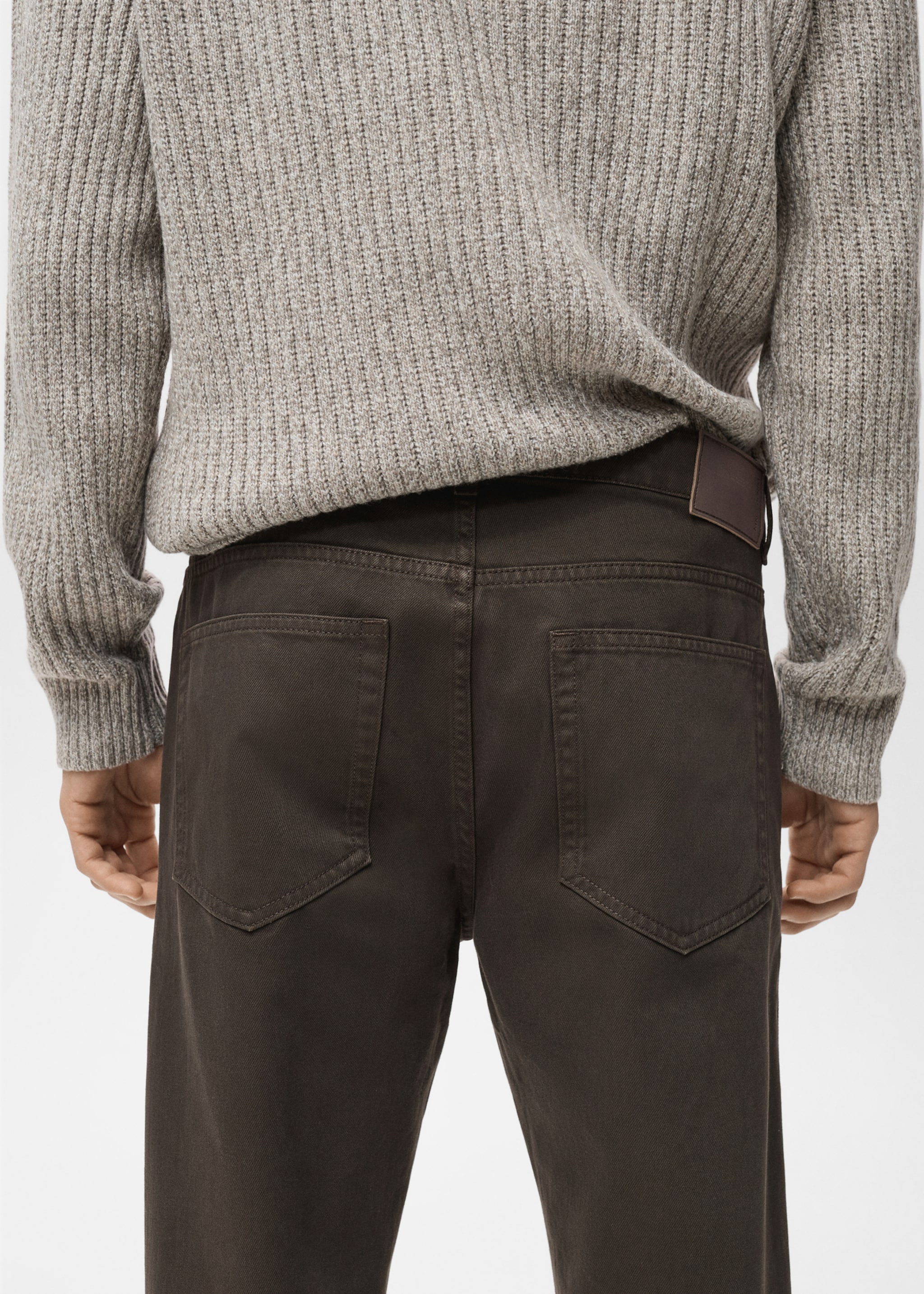 Regular-Fit-Baumwollhose - Detail des Artikels 6, Schokolade. Ref: 27041201-00.