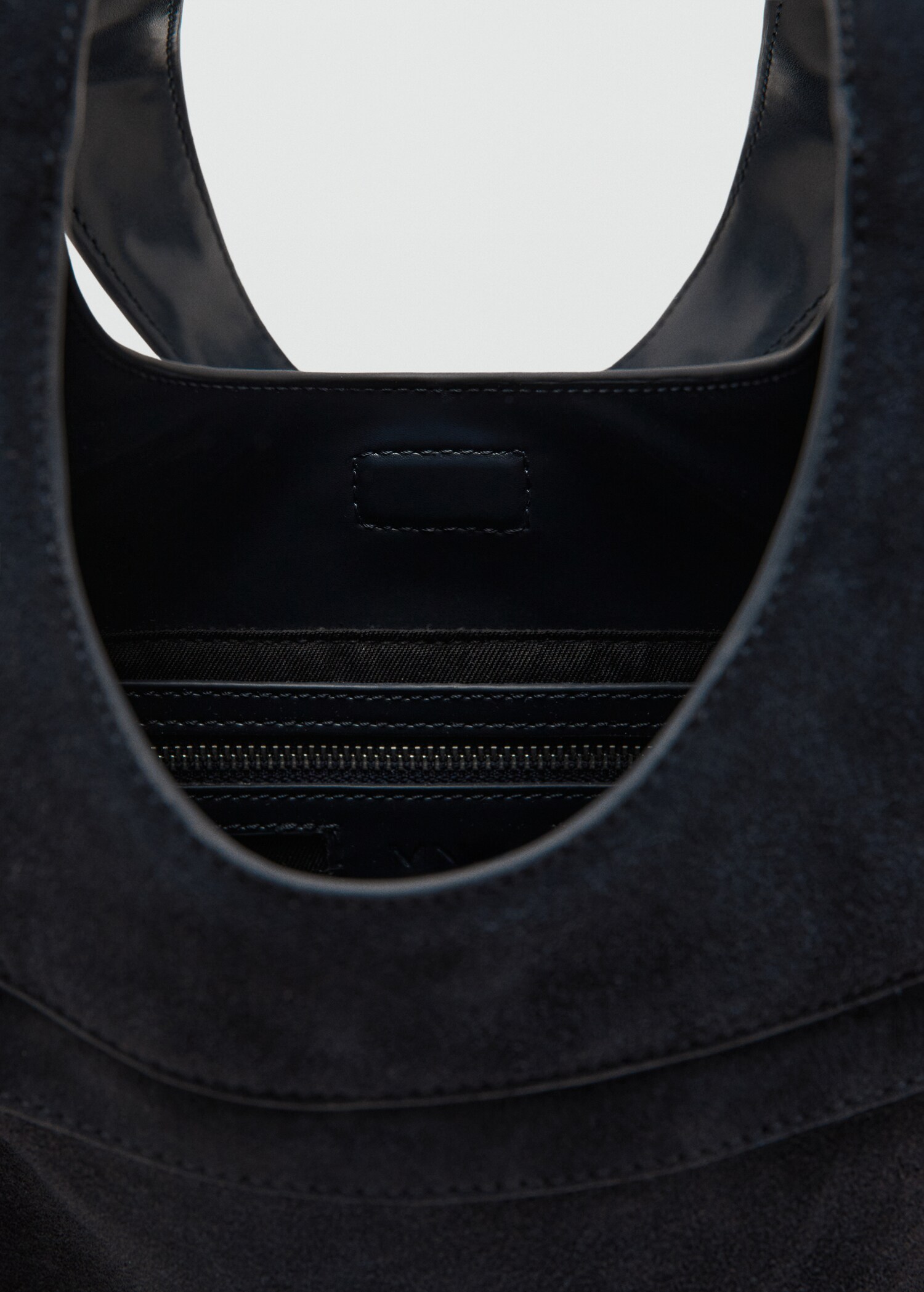 Suede shoulder bag with studs - Details of the article 3