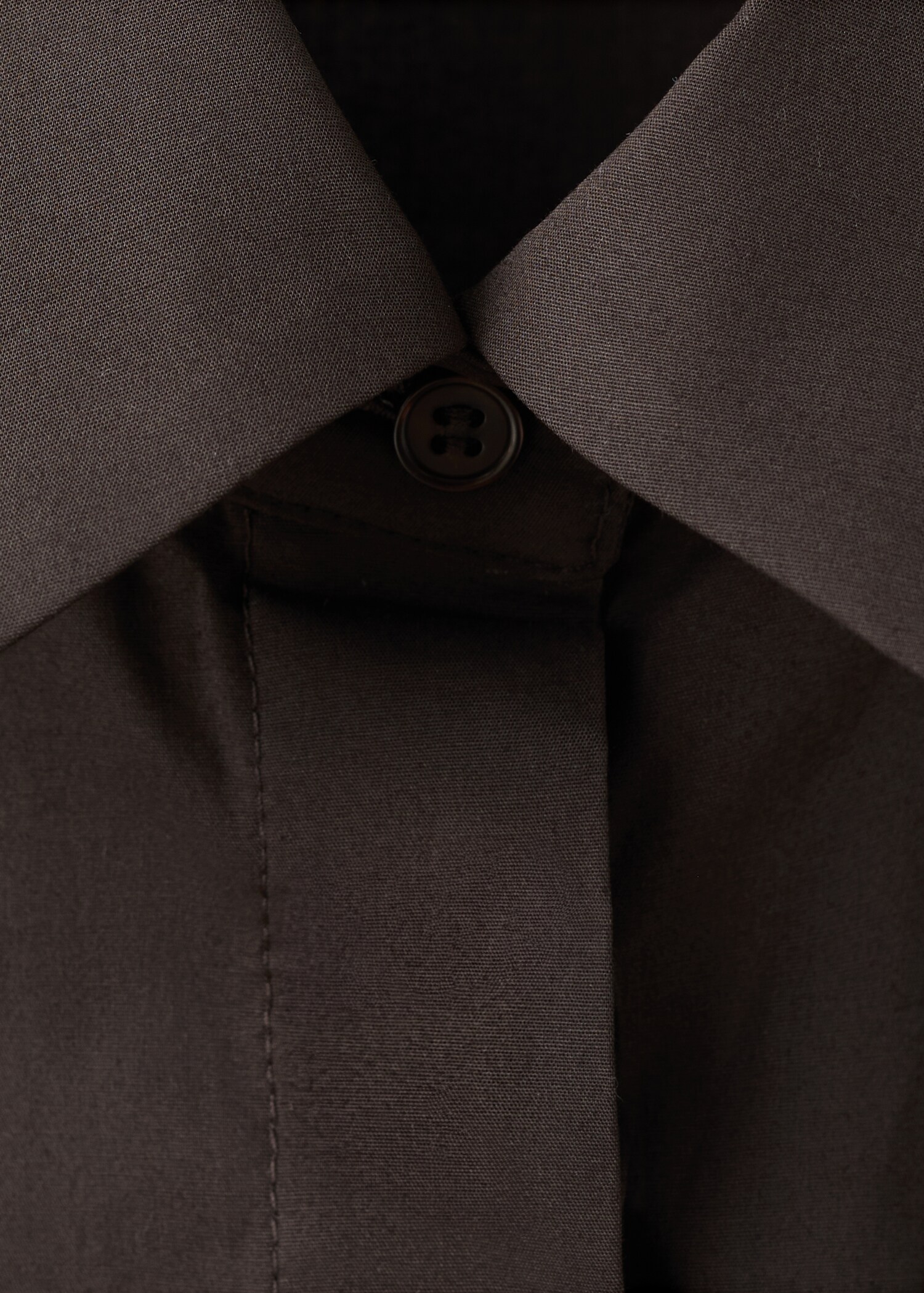 Slim-fit poplin shirt - Details of the article 0
