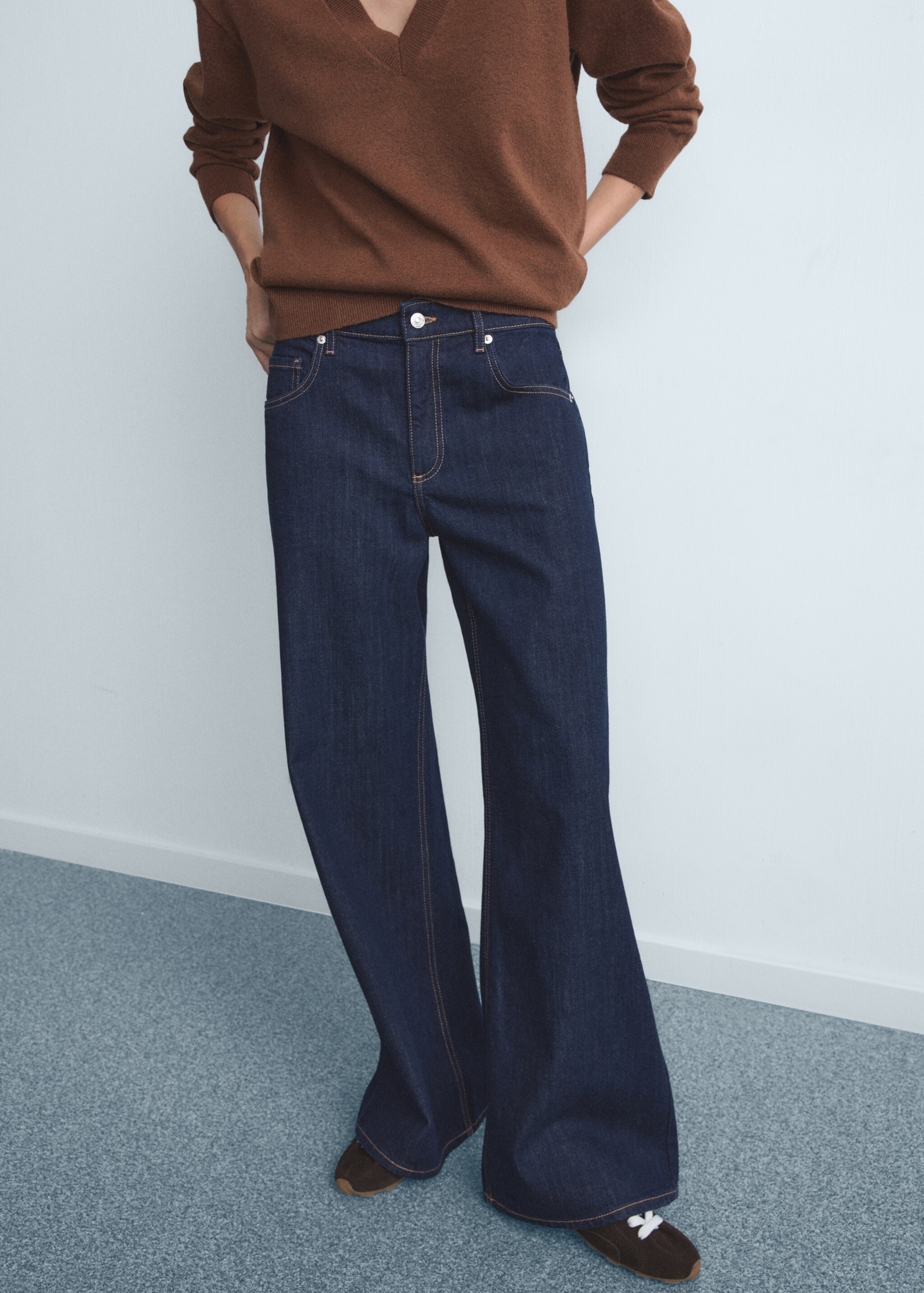 Low-rise wide-leg jeans - Medium plane, Open Blue. Ref: 27041229-00.