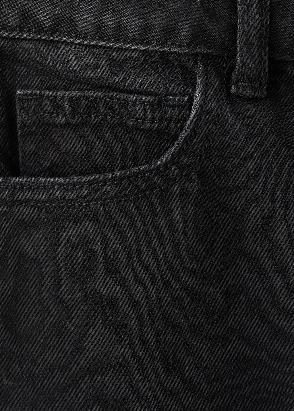 Turned-up straight jeans