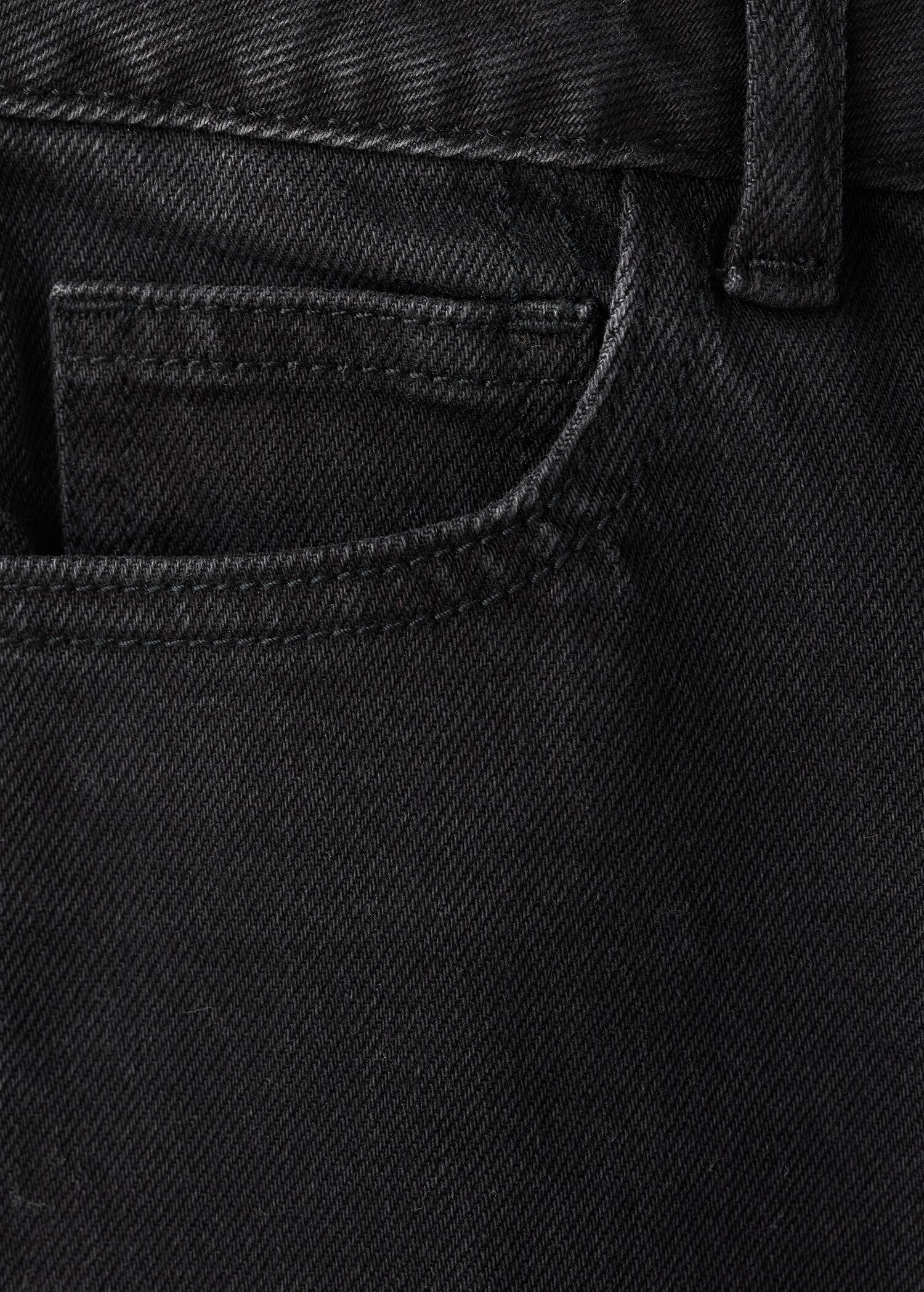 Turned-up straight jeans - Details of the article 0