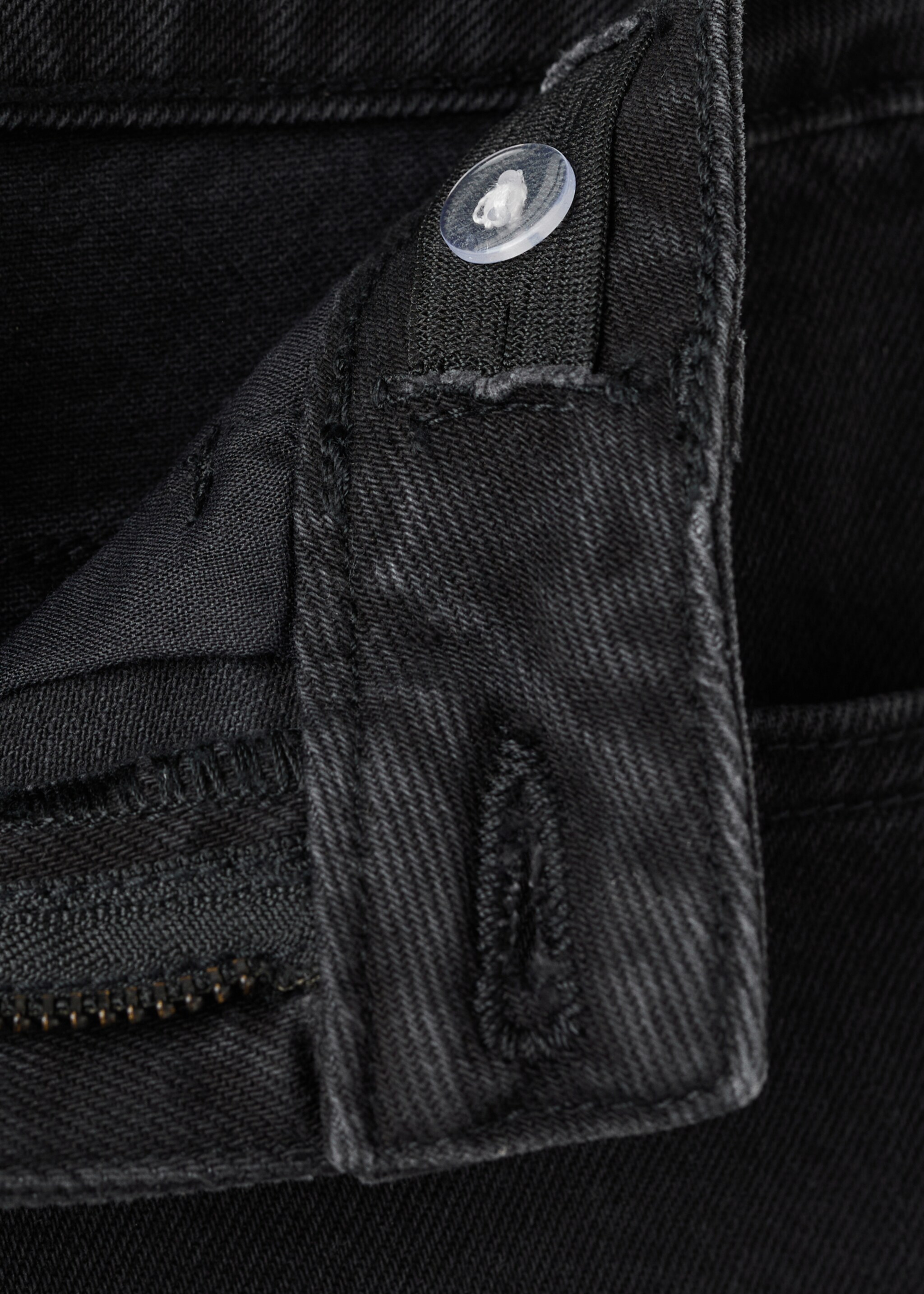 Turned-up straight jeans - Details of the article 8, Black denim. Ref: 27041239-00.