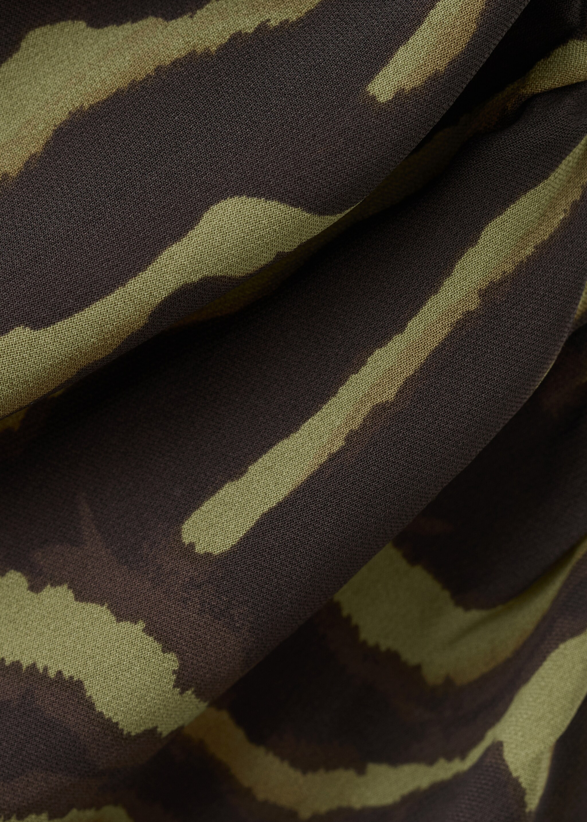 Printed asymmetrical dress - Details of the article 8, Green. Ref: 27041248-00.