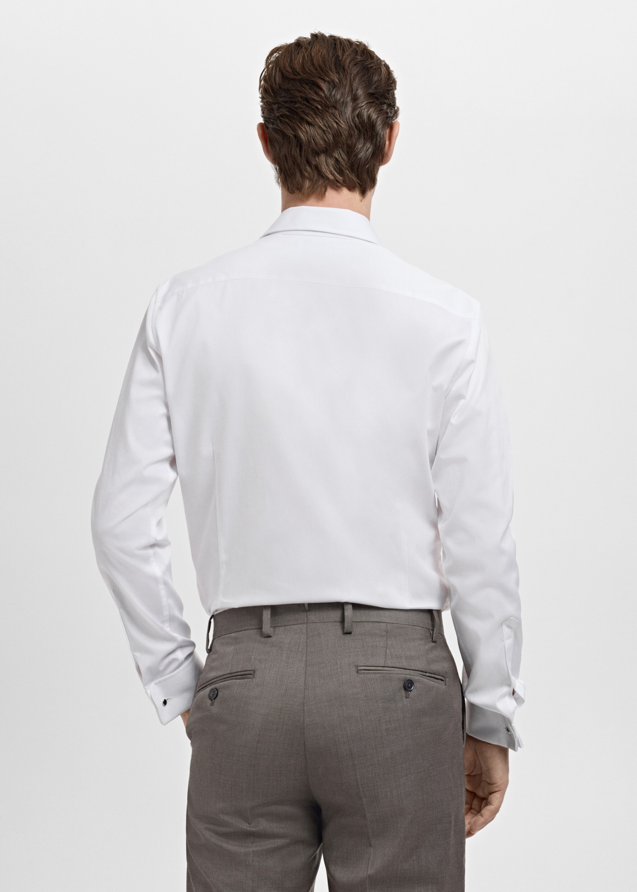 Slim-fit overhemd van een keperstof met manchetknopen - Achterkant van het artikel, Wit. Ref: 27041257-00.