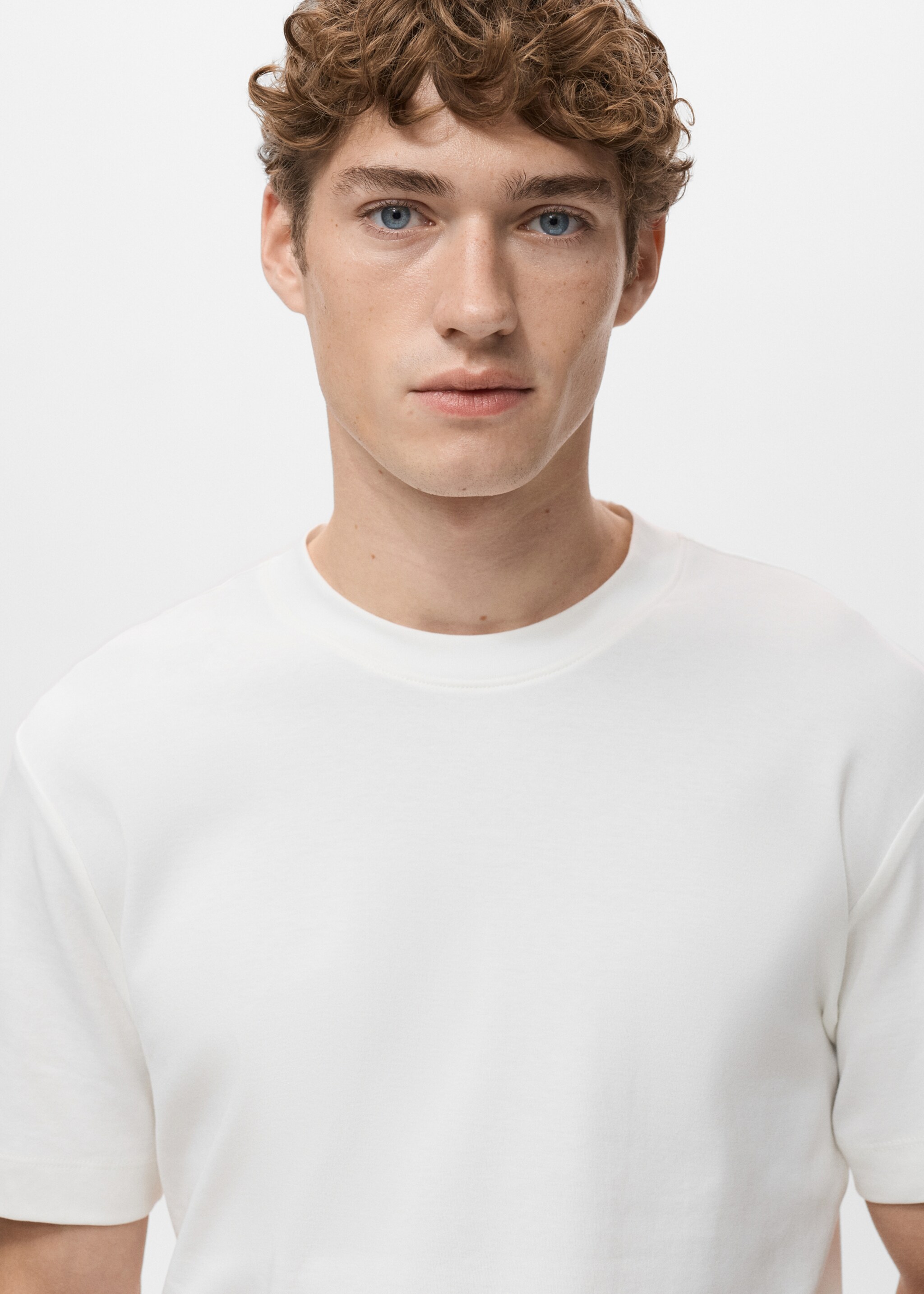 Medium weight regular fit T-shirt - Details of the article 1, Off White. Ref: 27041262-00.