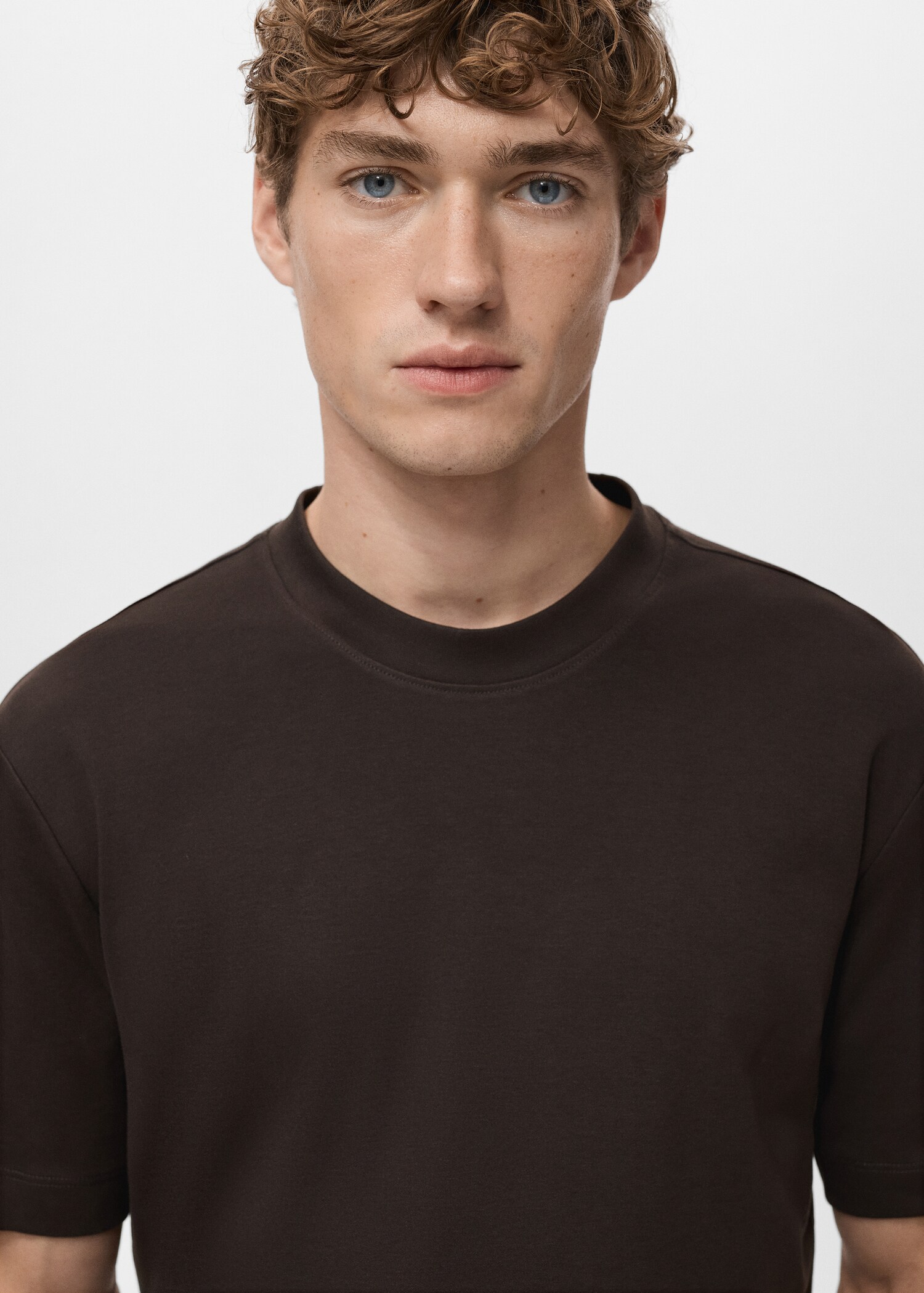 T-shirt regular fit de peso médio - Pormenor do artigo 1