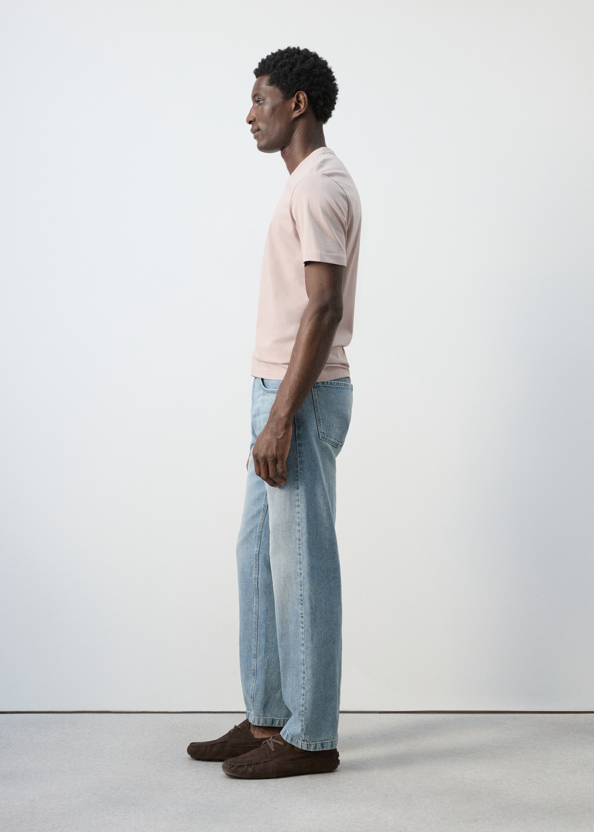 100% cotton slim-fit t-shirt - Details of the article 2, Pastel Pink. Ref: 27041263-00.