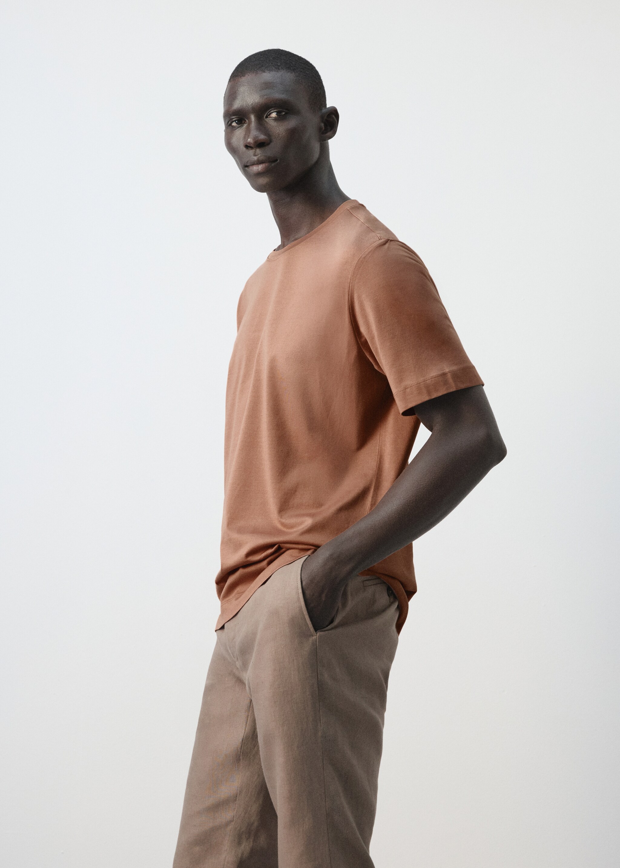 100% cotton T-shirt regular fit - Details of the article 2, Peach. Ref: 27041264-00.