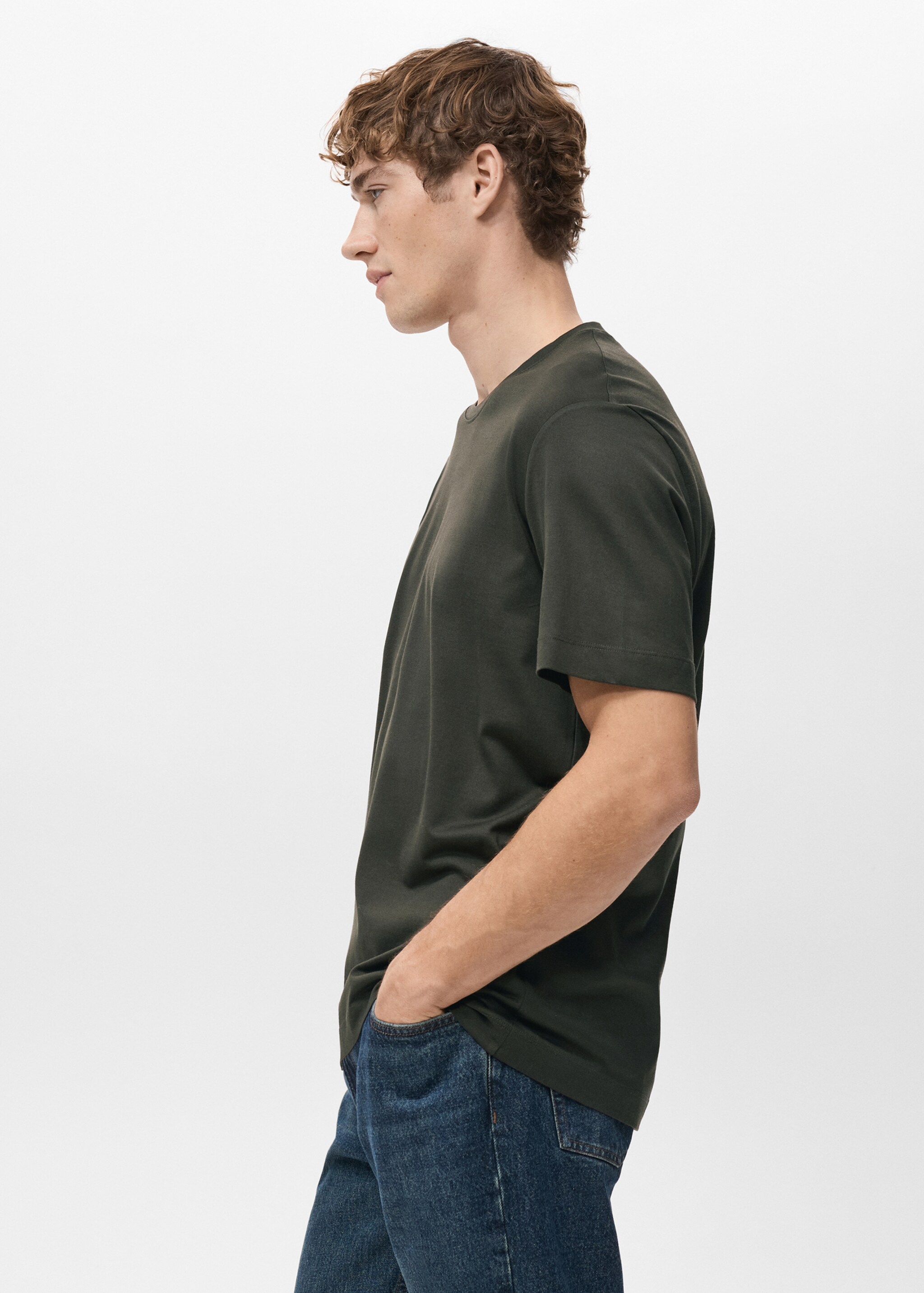 100% cotton T-shirt regular fit - Details of the article 2, Chocolate. Ref: 27041264-00.