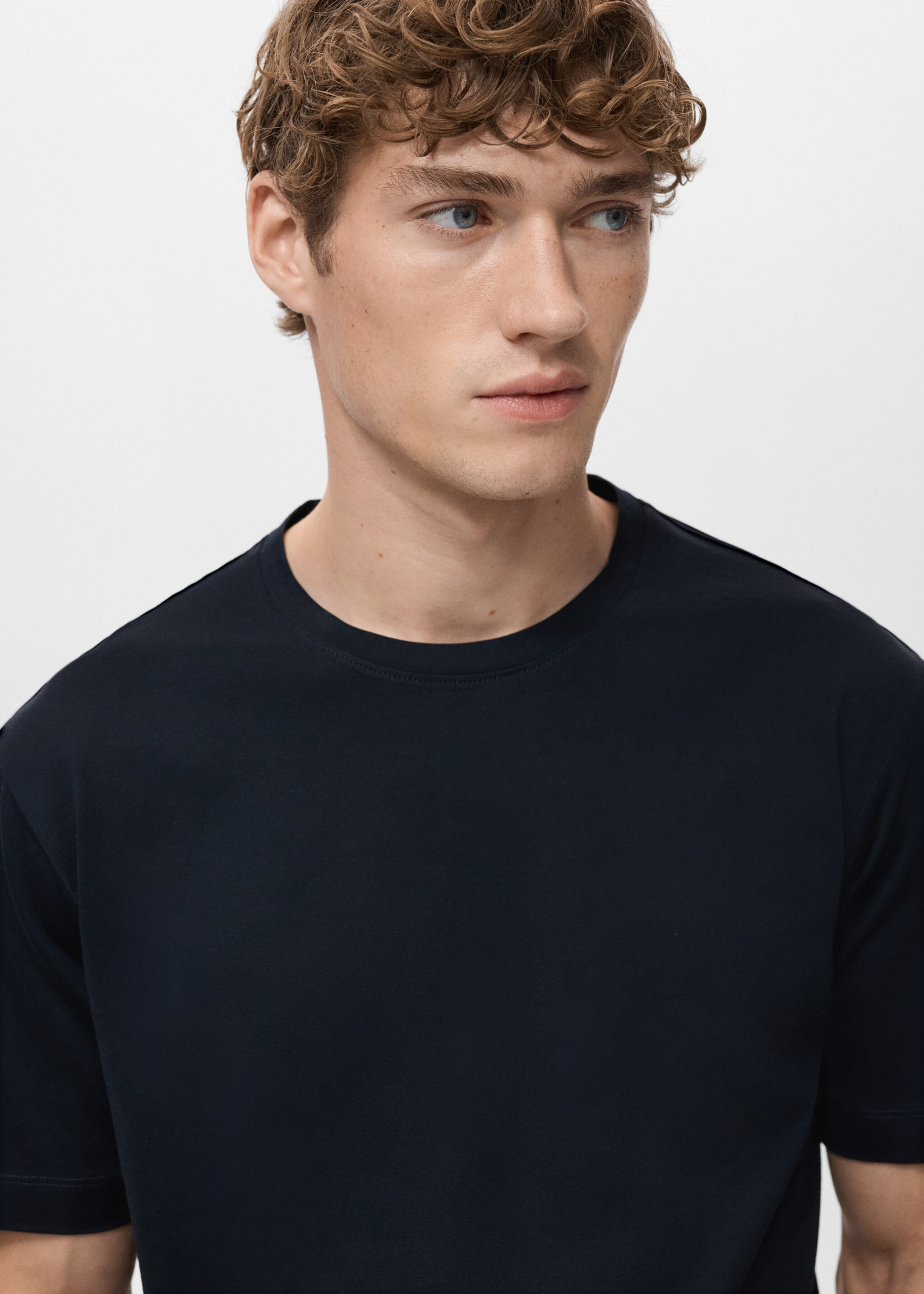 T-shirt de 100% algodão regular fit - Pormenor do artigo 1, Azul-marinho. Ref: 27041264-00.