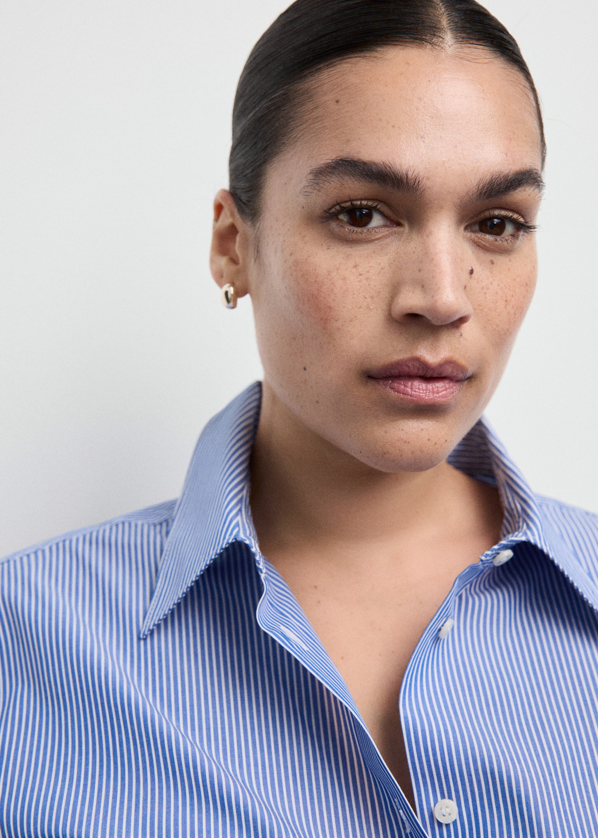 Cotton and lyocell blend straight shirt - Details of the article 4, Sky Blue. Ref: 27041275-00.