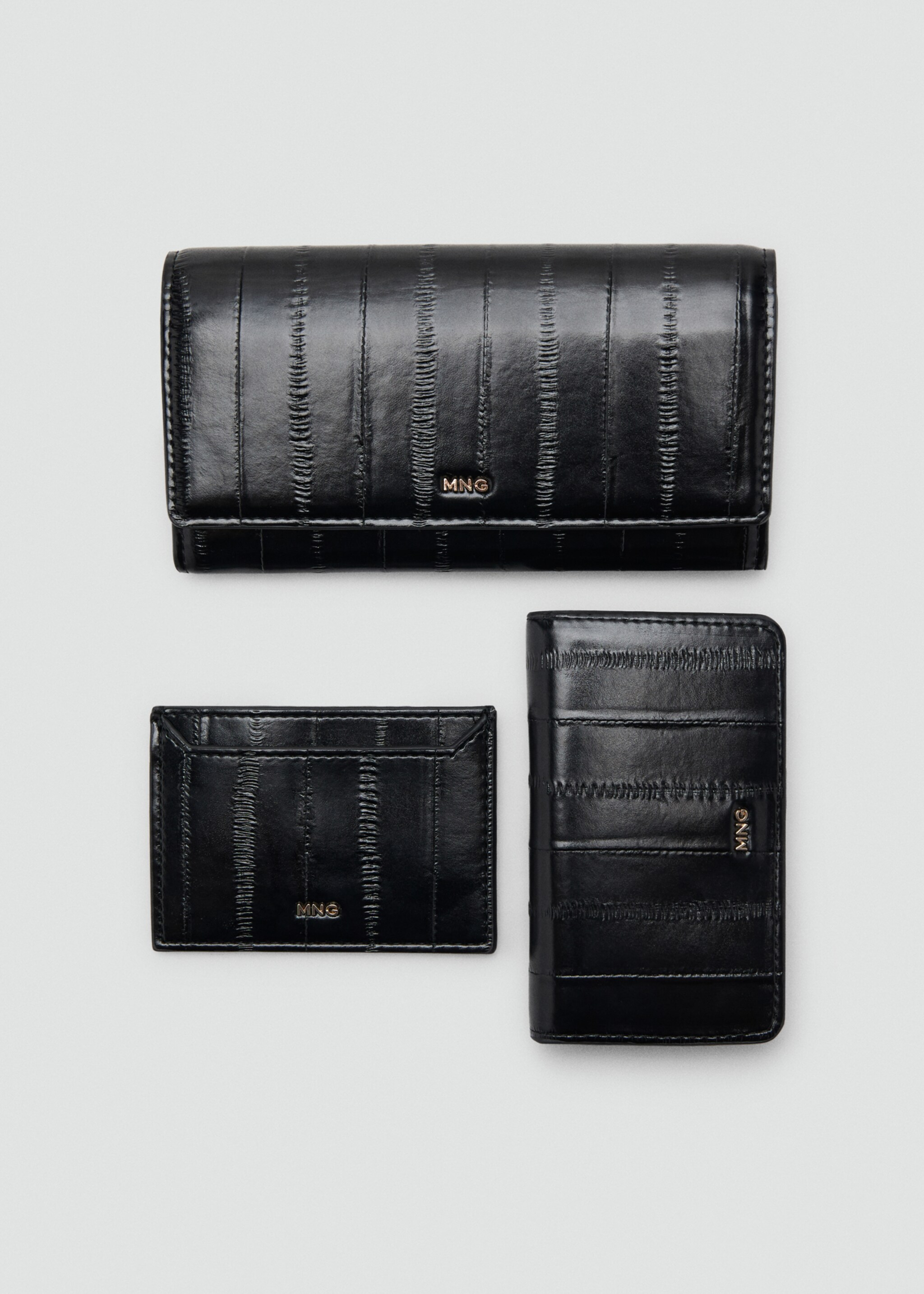 Large textured wallet - Details of the article 2, Black. Ref: 27041276-00.