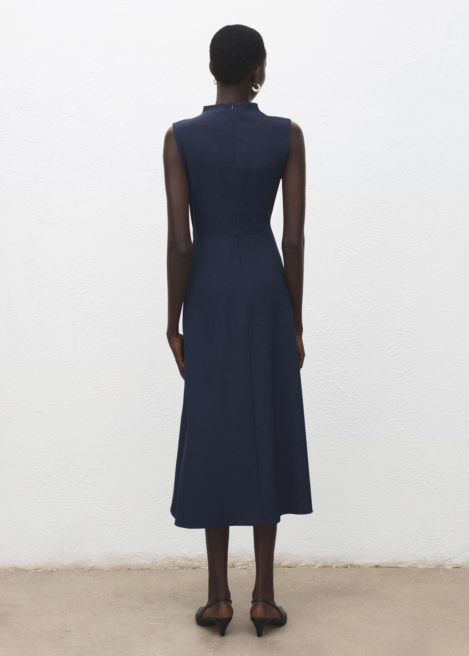 Vestido evasé adorno metálico - Reverso del artículo