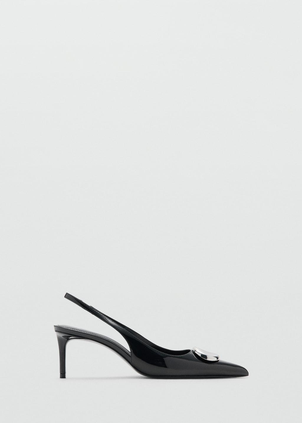 Patent leather high-heeled shoes with metal detail
