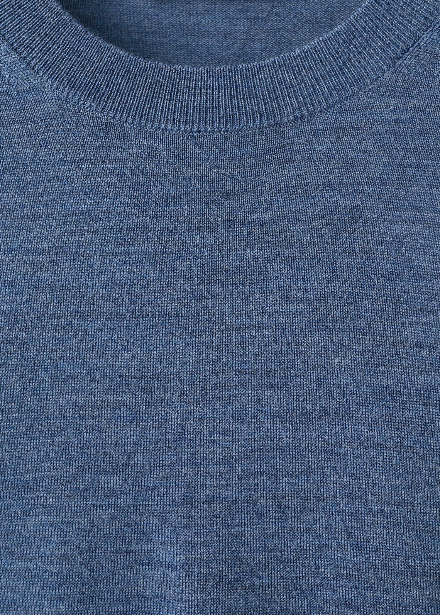 100% merino wool crew neck sweater - Details of the article 8